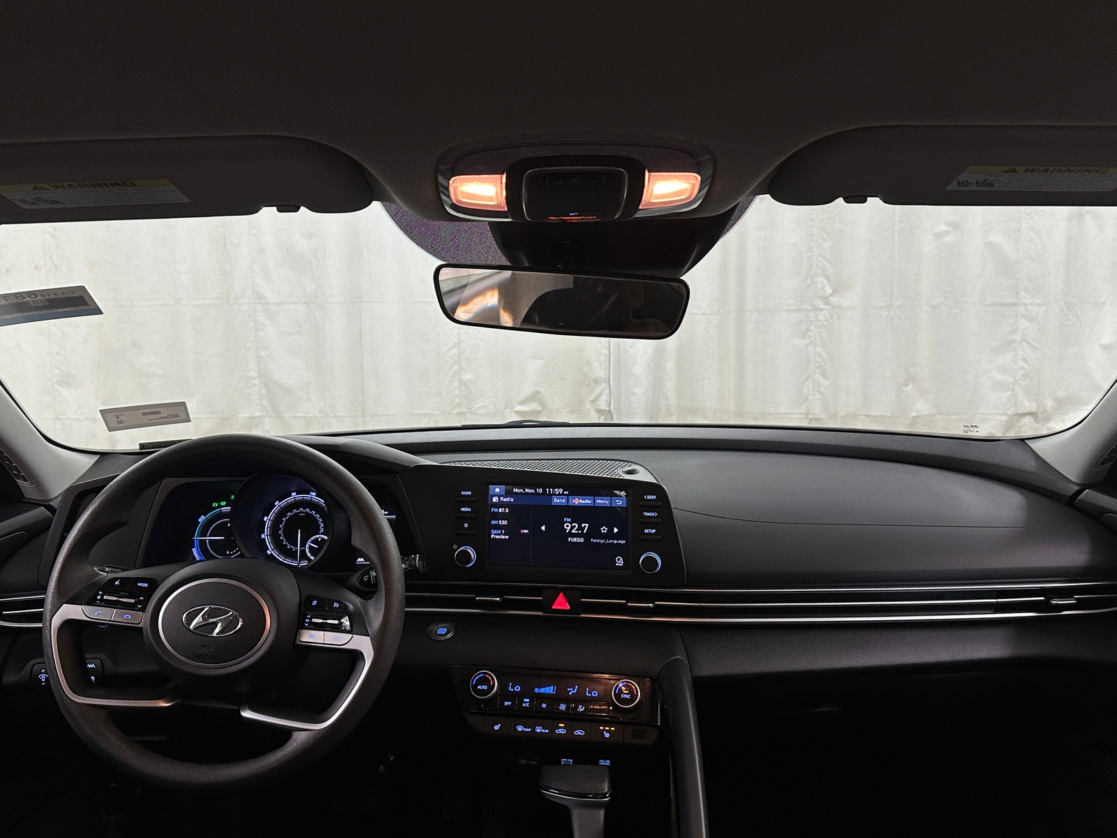 Thumbnail: 2023 Hyundai Elantra - 3