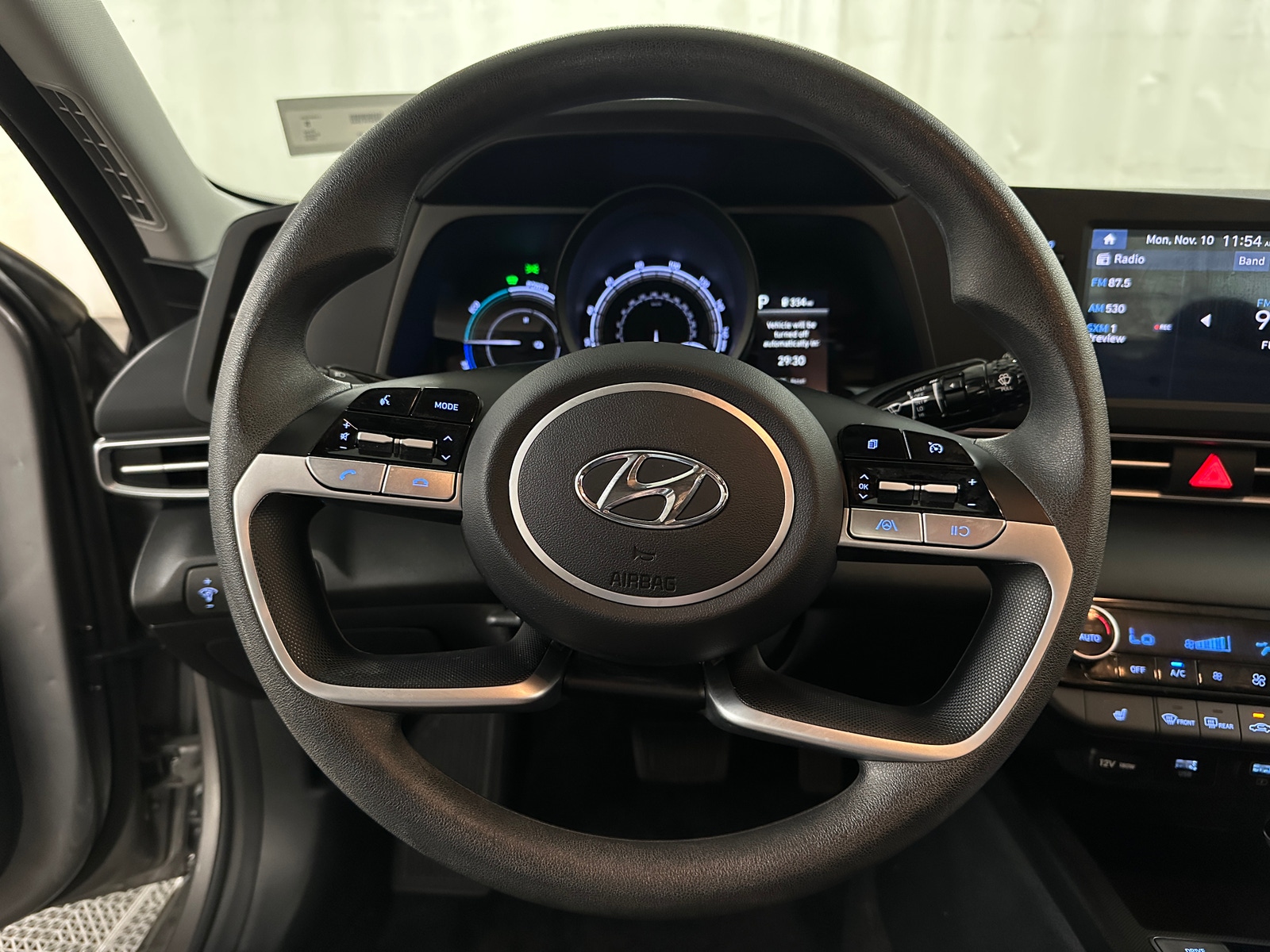 Thumbnail: 2023 Hyundai Elantra - 5