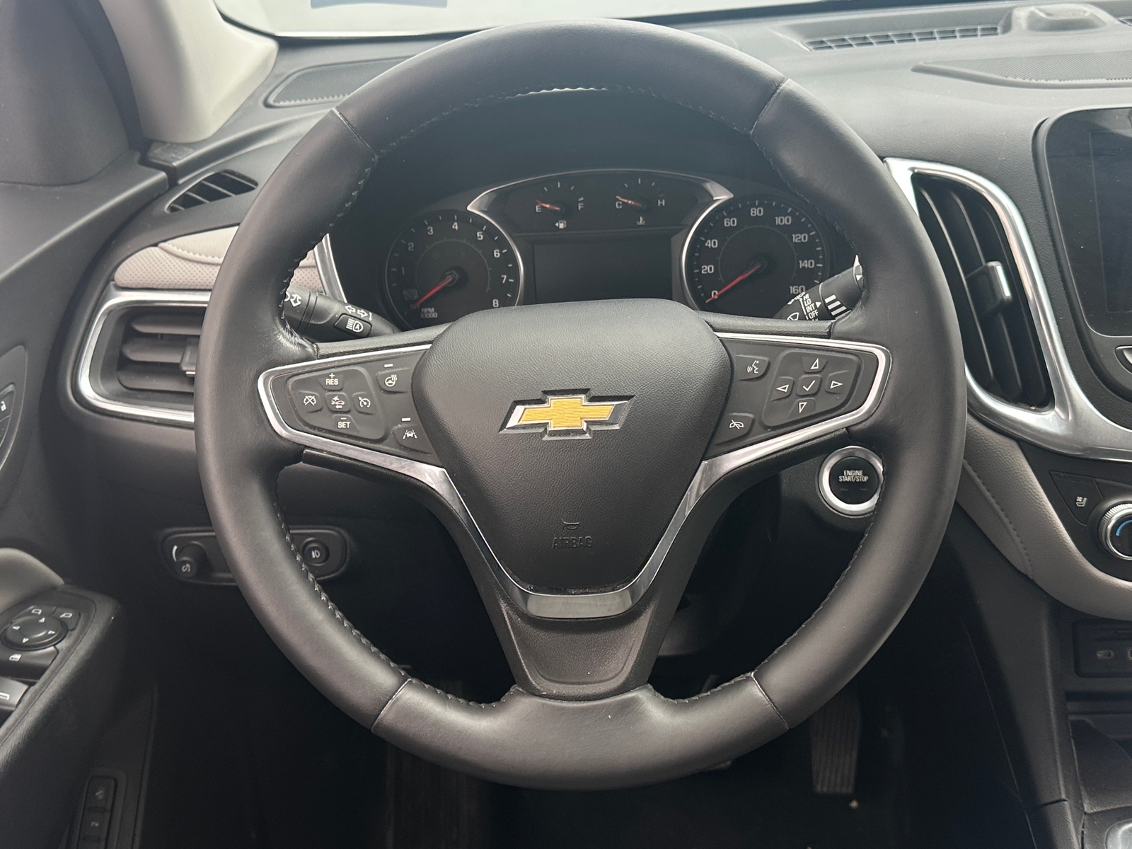 Thumbnail: 2019 Chevrolet Equinox - 4