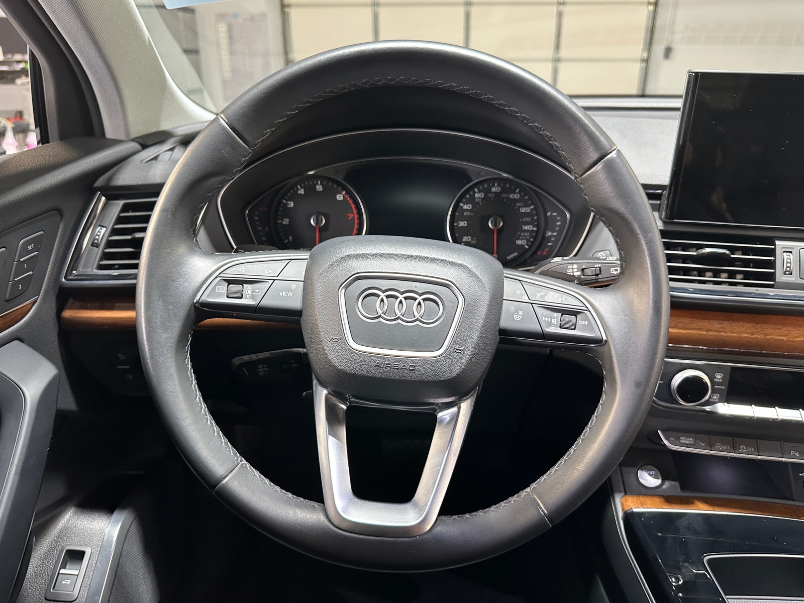 Thumbnail: 2023 Audi Q5 - 4