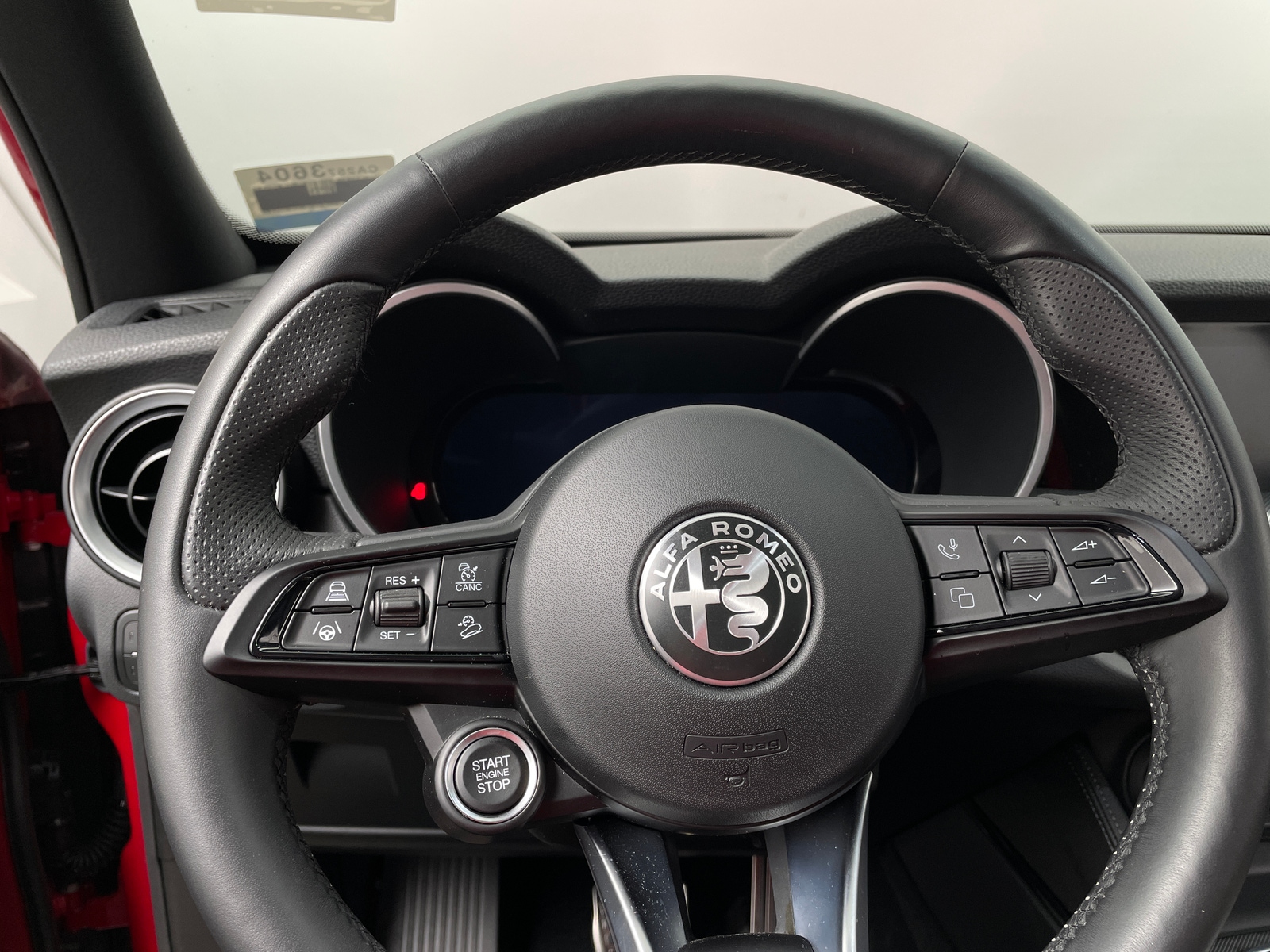 Thumbnail: 2024 Alfa Romeo Stelvio - 4