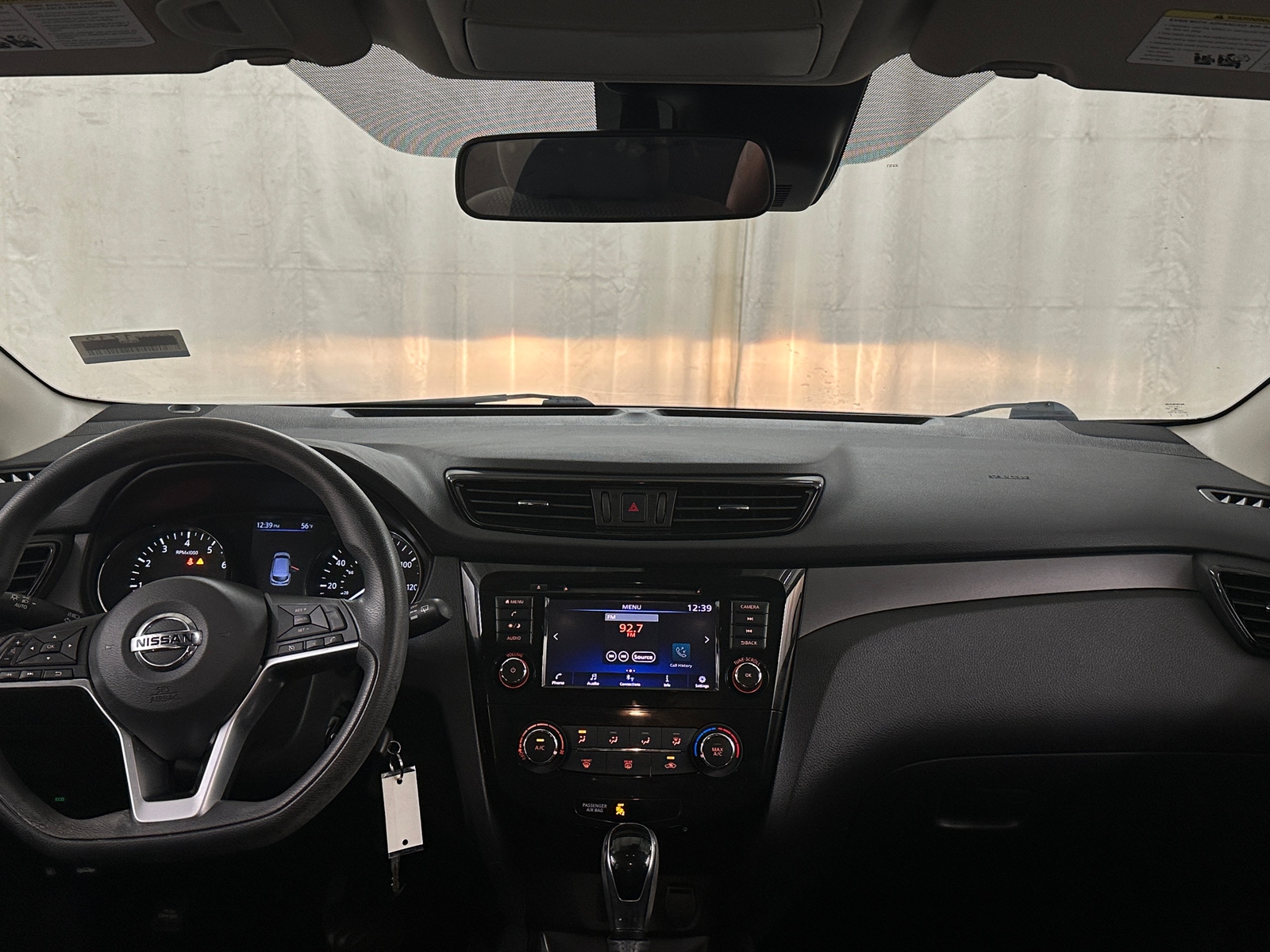 Thumbnail: 2020 Nissan Rogue Sport - 3