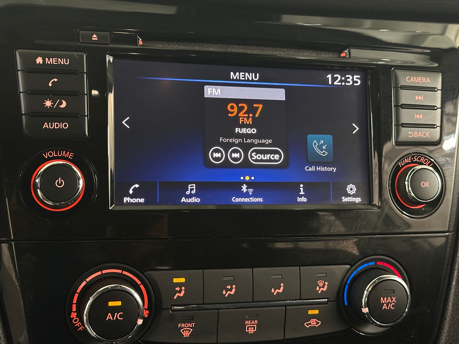 Thumbnail: 2020 Nissan Rogue Sport - 4