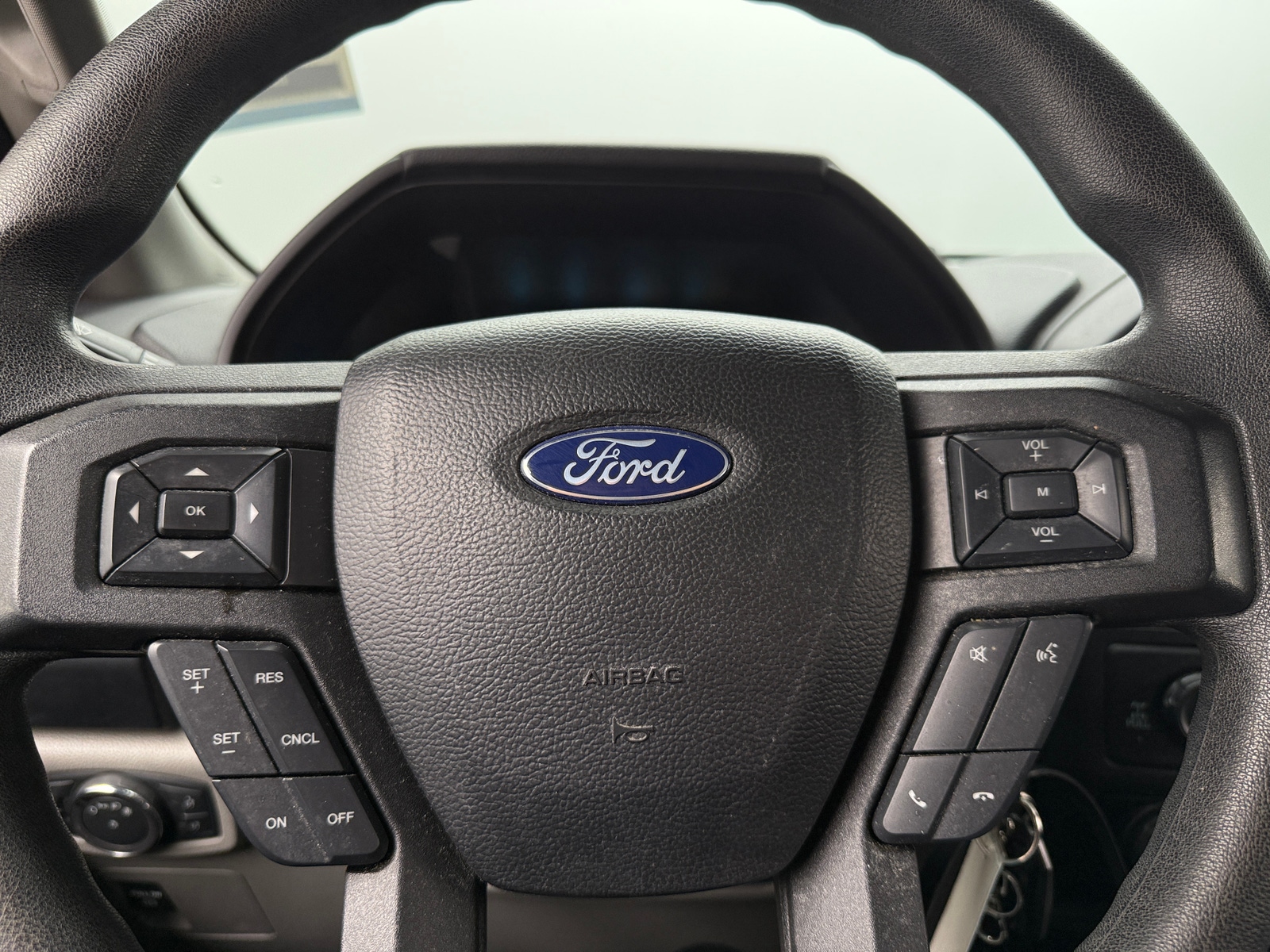 Thumbnail: 2018 Ford Econoline - 5