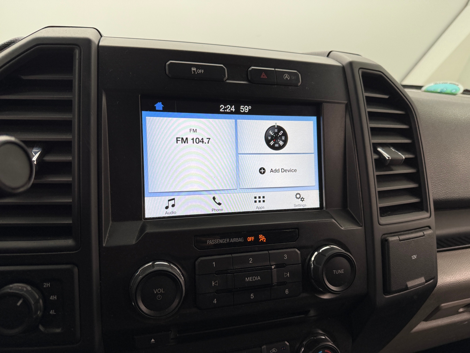 Thumbnail: 2018 Ford Econoline - 4