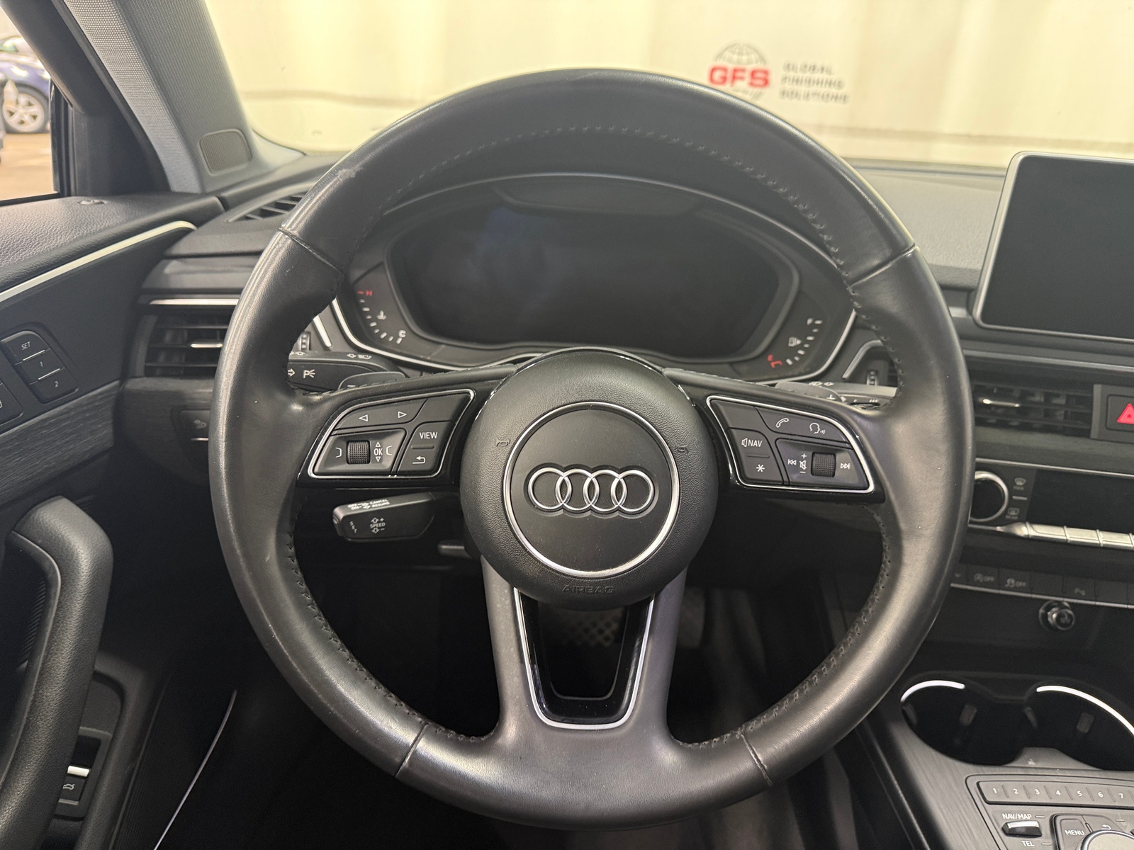 Thumbnail: 2018 Audi A4 - 4