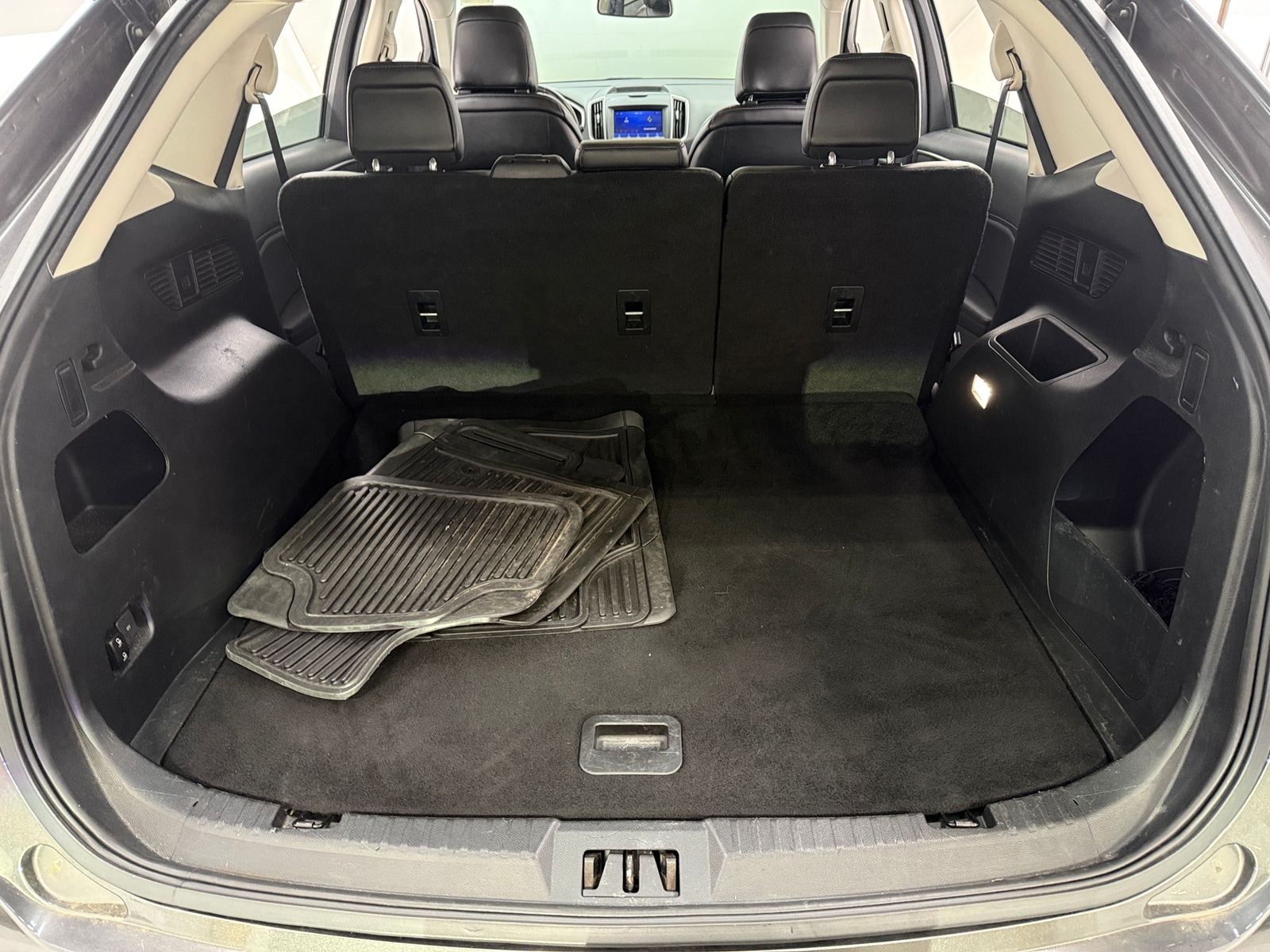 Thumbnail: 2020 Ford Edge - 6