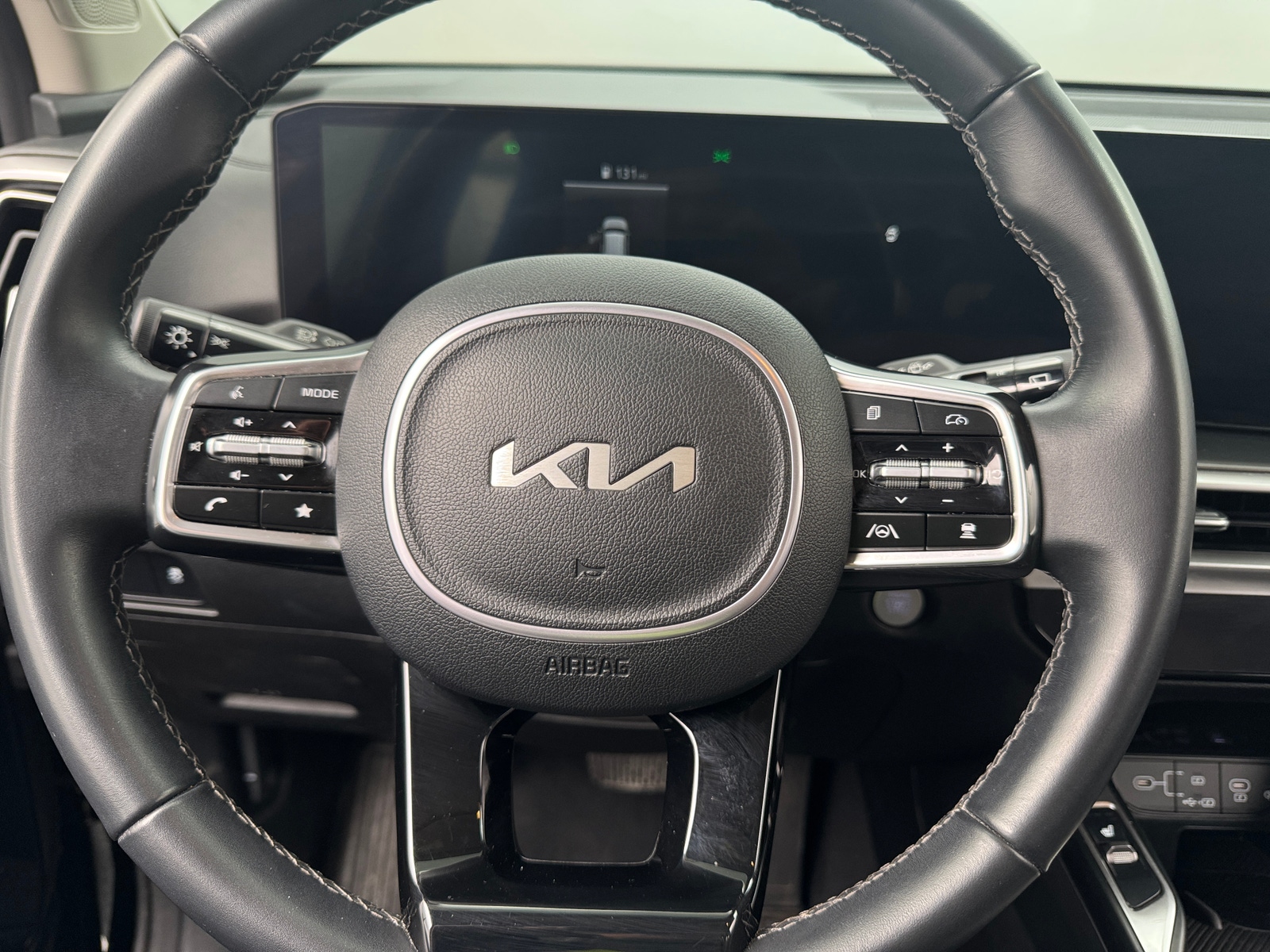 Thumbnail: 2024 Kia Sorento - 4