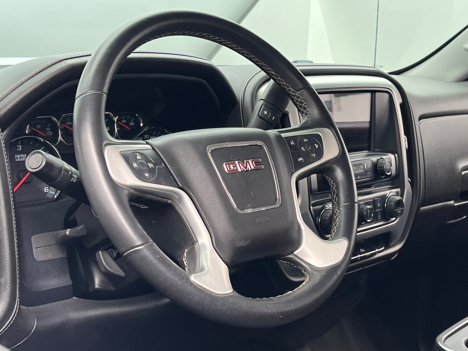 Thumbnail: 2017 GMC Sierra 2500 - 5