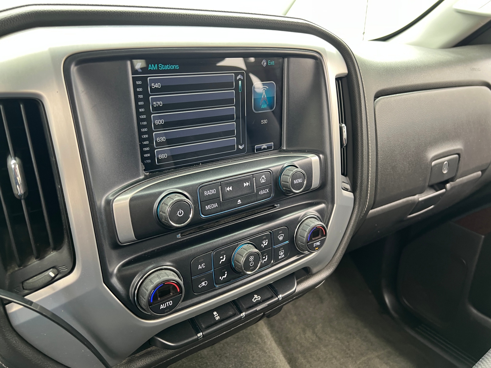 Thumbnail: 2017 GMC Sierra 2500 - 4