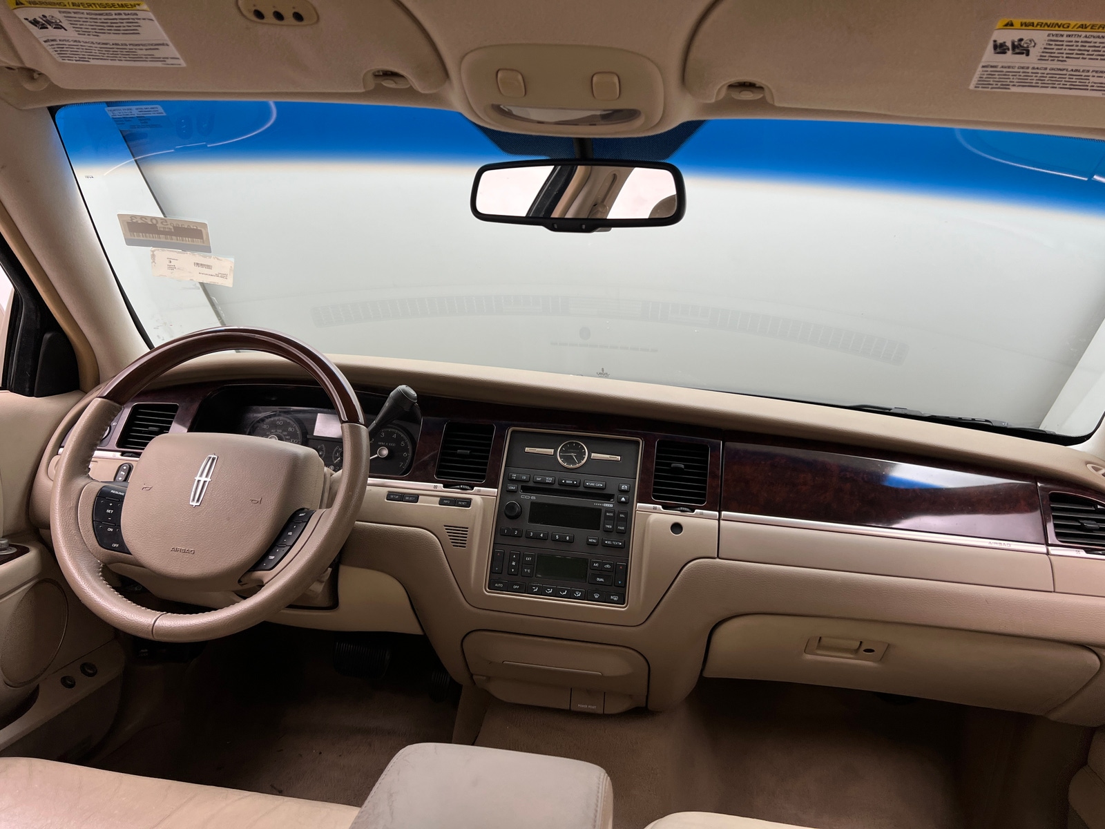 Thumbnail: 2011 Lincoln Town Car - 2