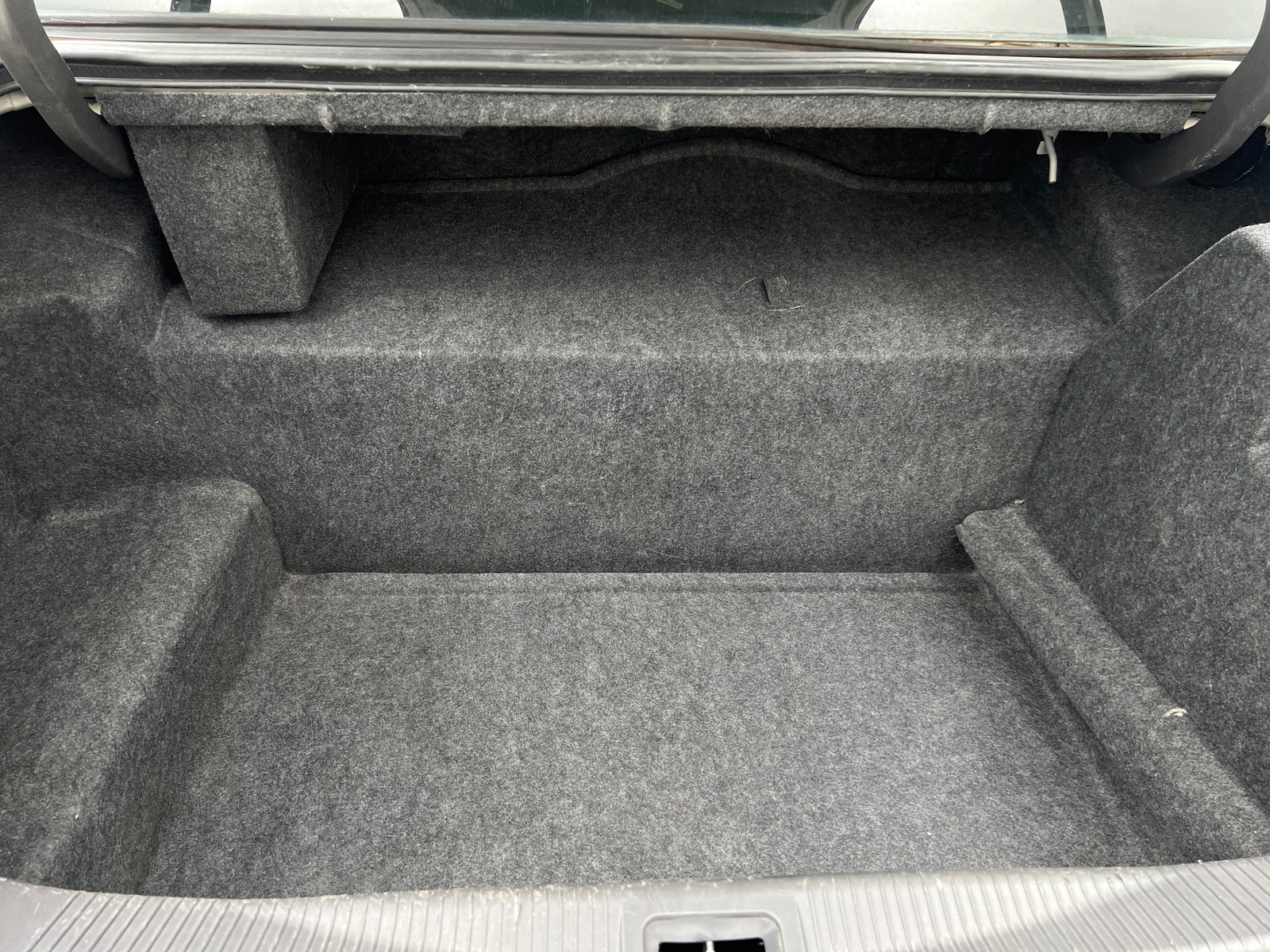 Thumbnail: 2011 Lincoln Town Car - 6