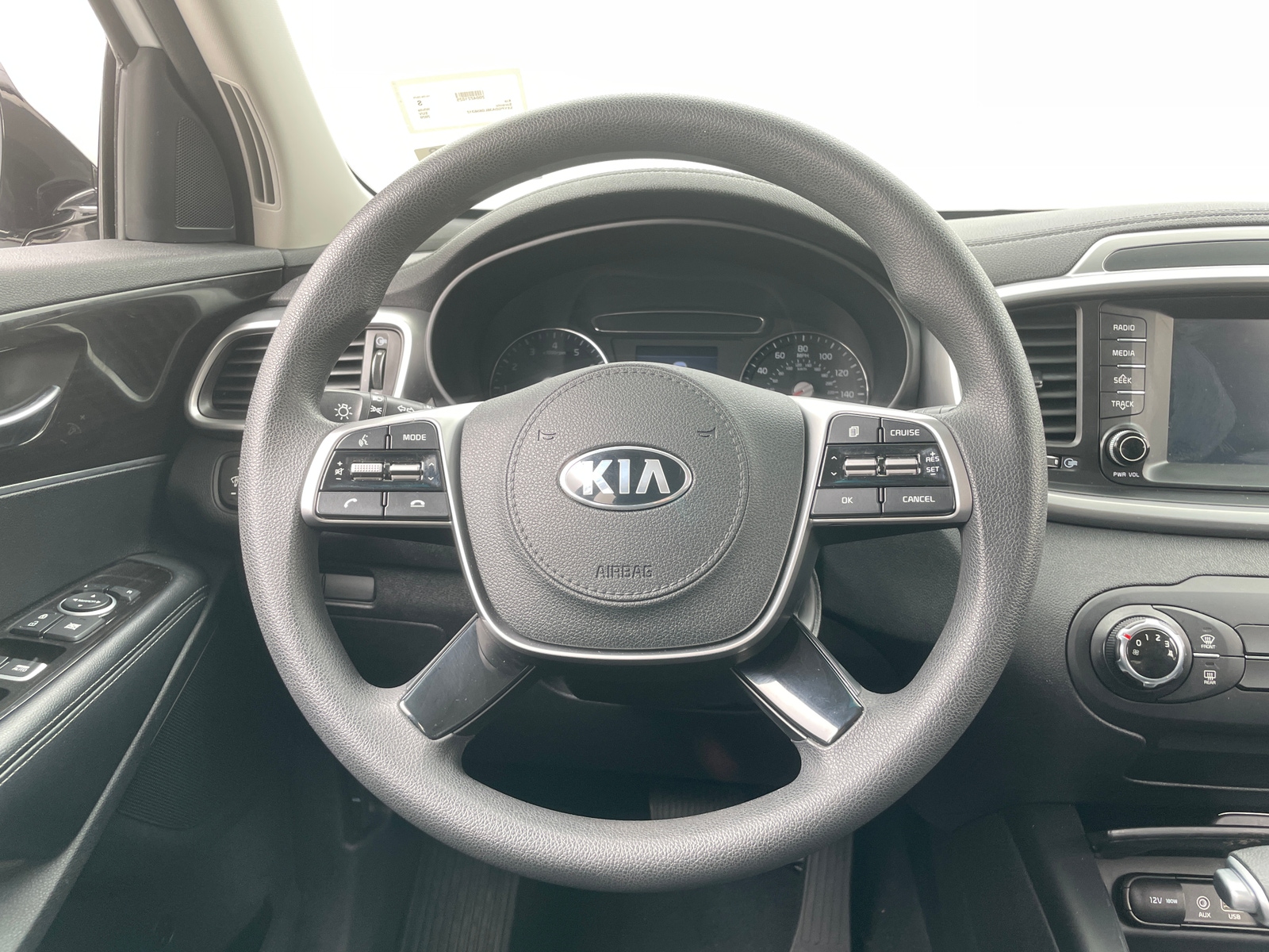 Thumbnail: 2020 Kia Sorento - 4