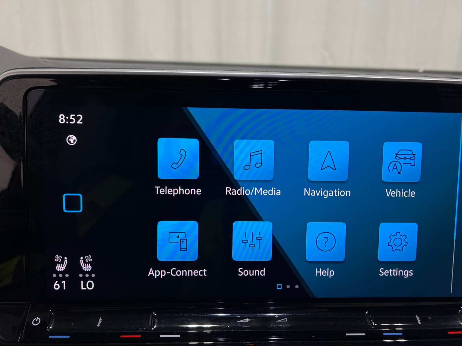 Thumbnail: 2025 Volkswagen Atlas - 3