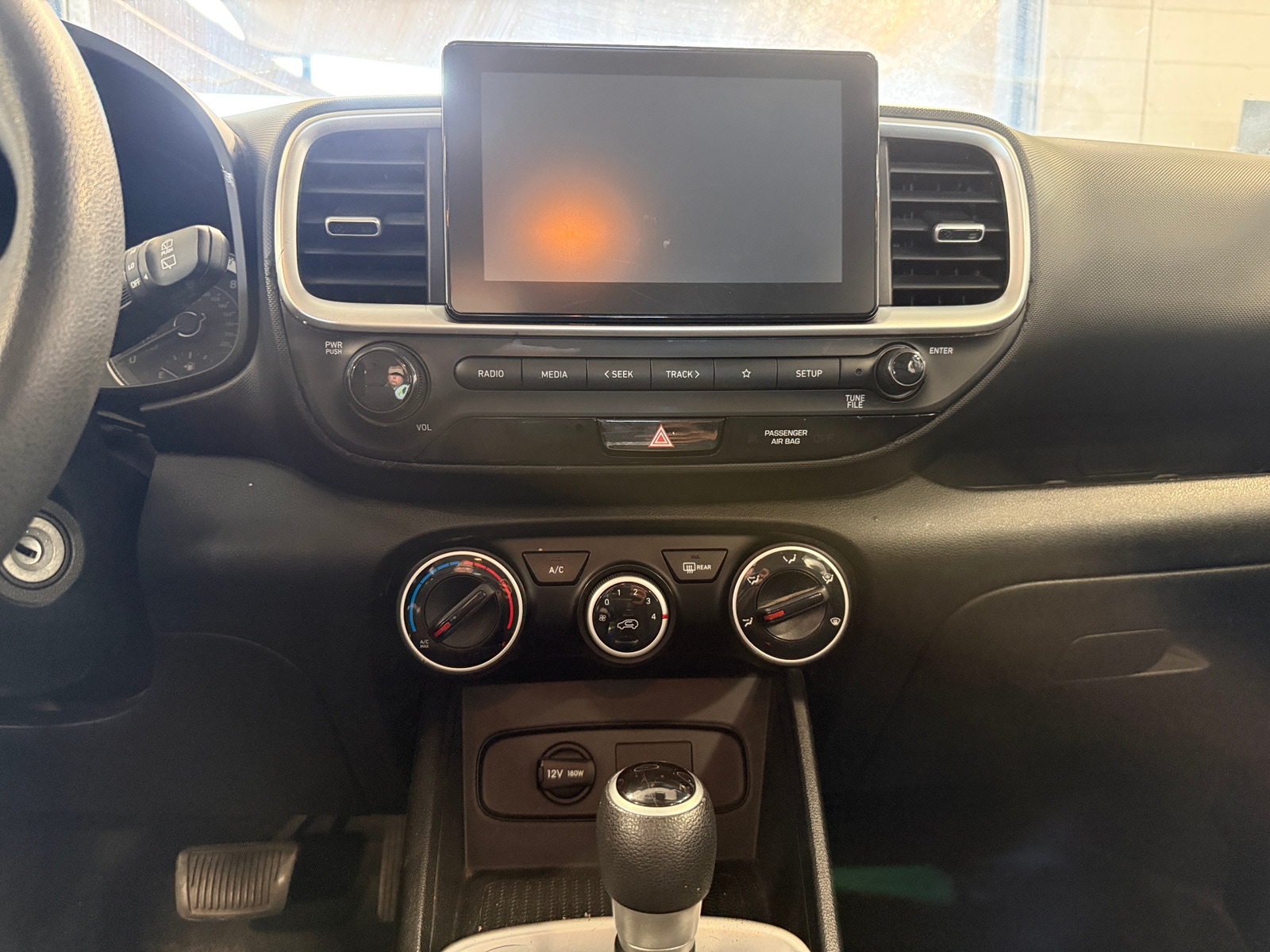 Thumbnail: 2021 Hyundai Venue - 4