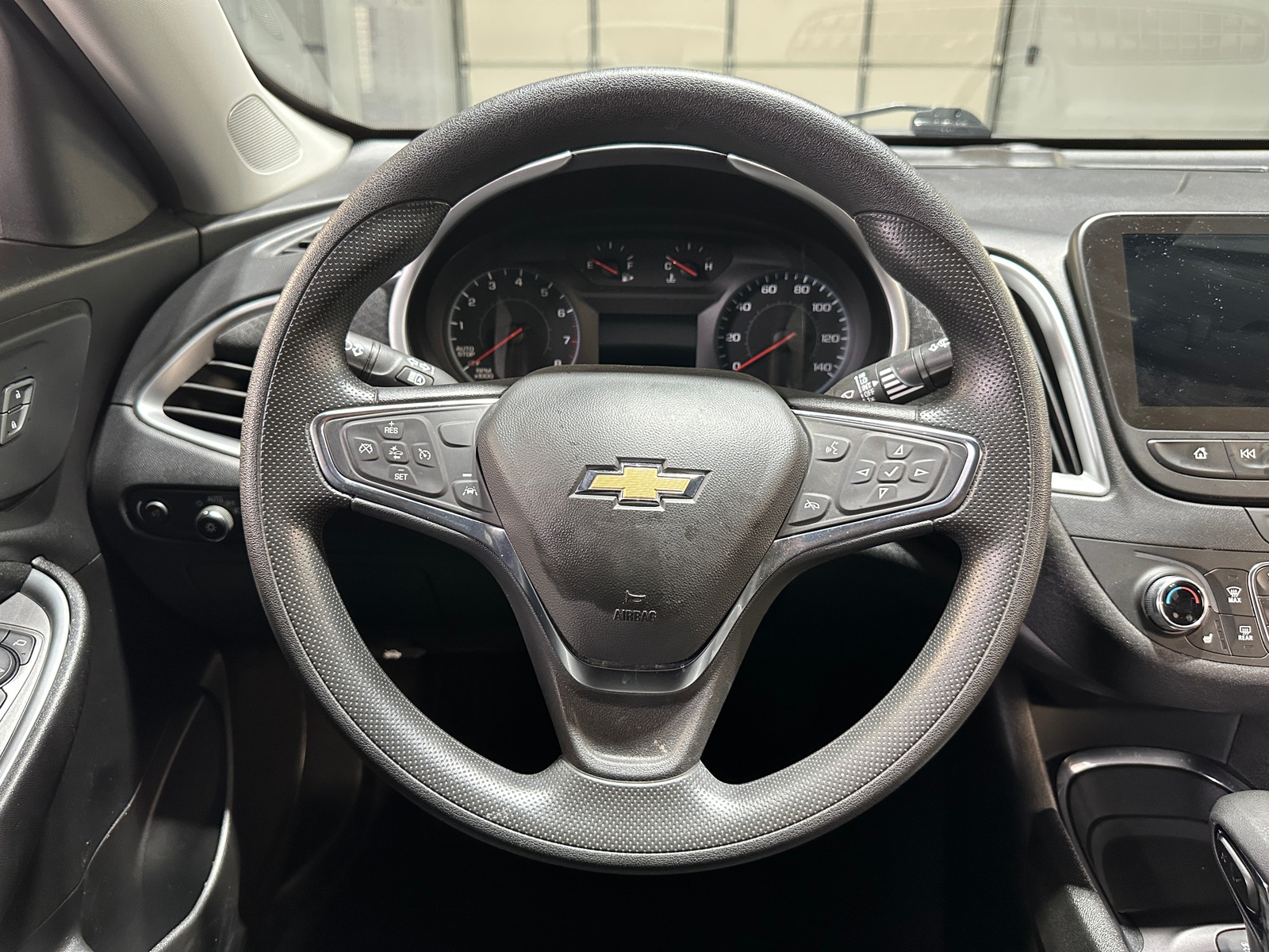 Thumbnail: 2024 Chevrolet Malibu - 5