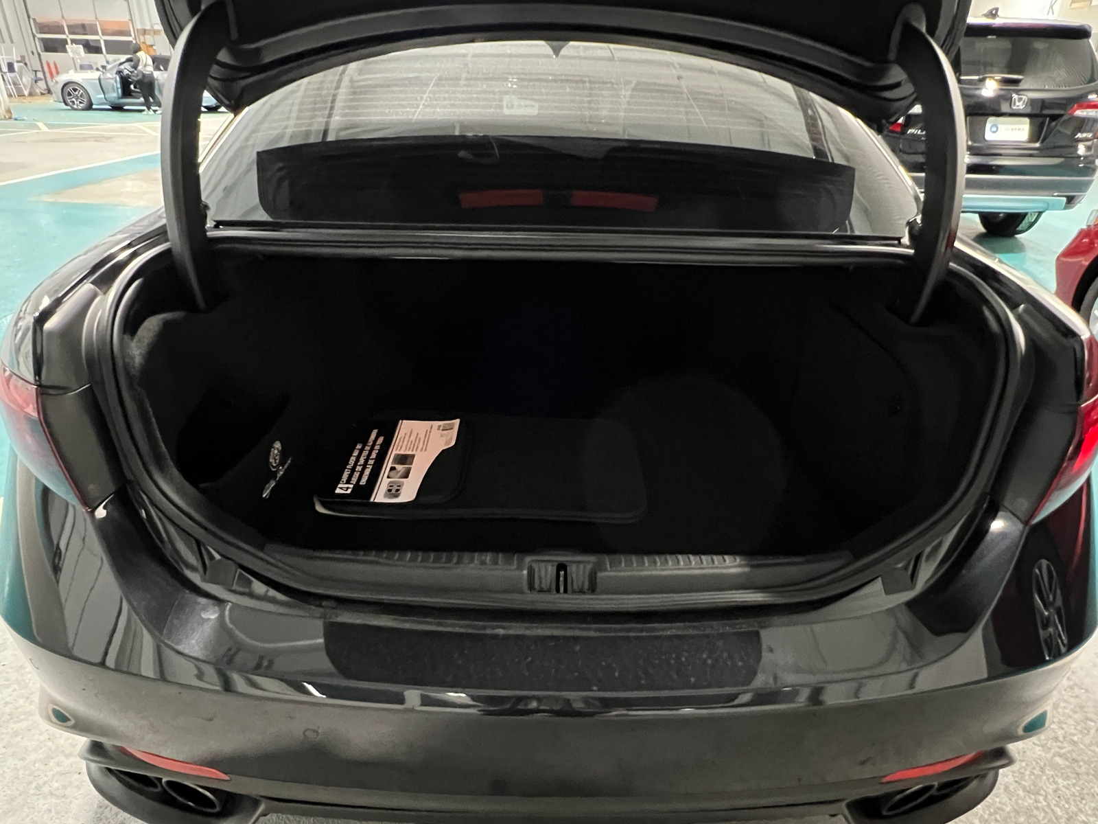 Thumbnail: 2017 Alfa Romeo Giulia - 6