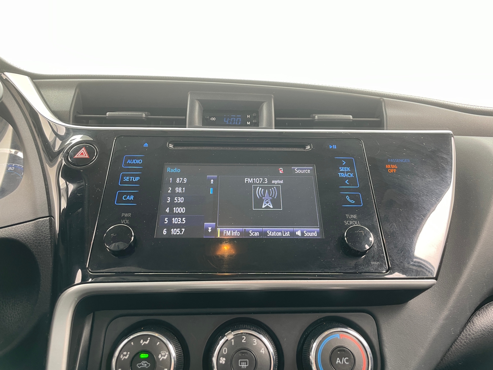 Thumbnail: 2018 Toyota Corolla - 4