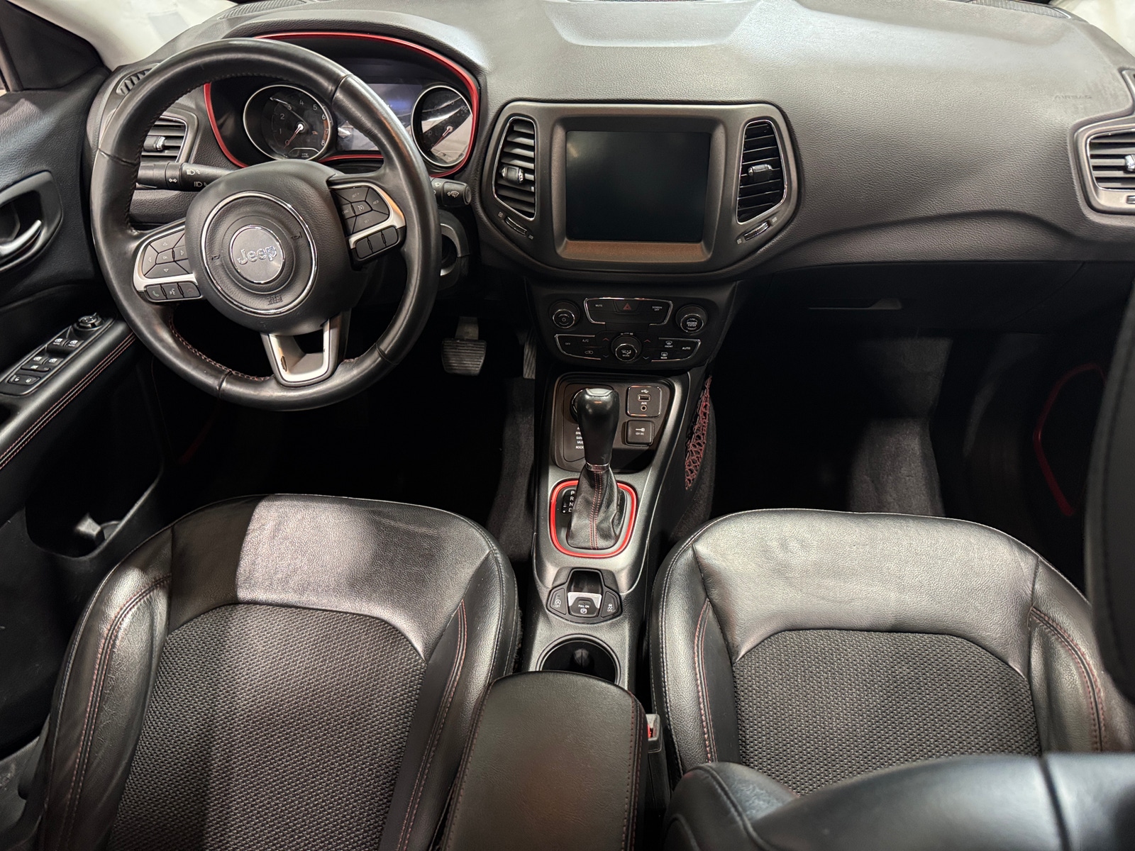 Thumbnail: 2018 Jeep Compass - 3