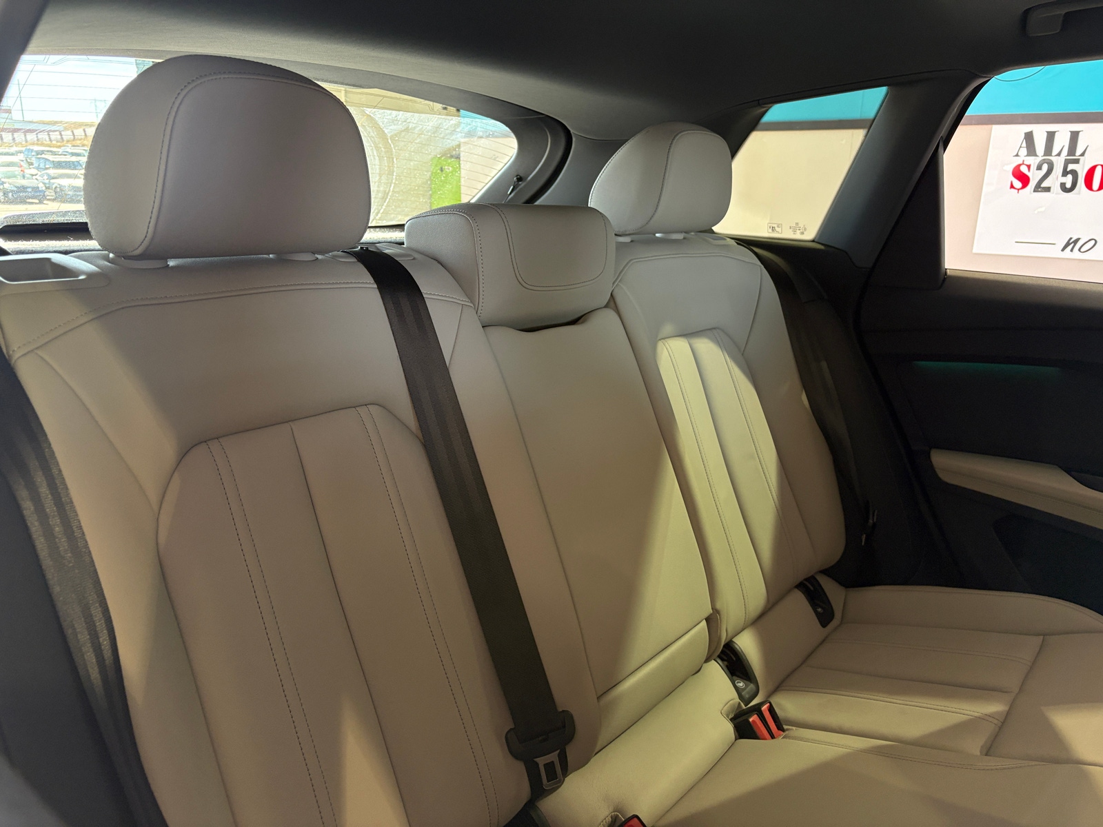 Thumbnail: 2024 Audi Q4 e-tron - 5