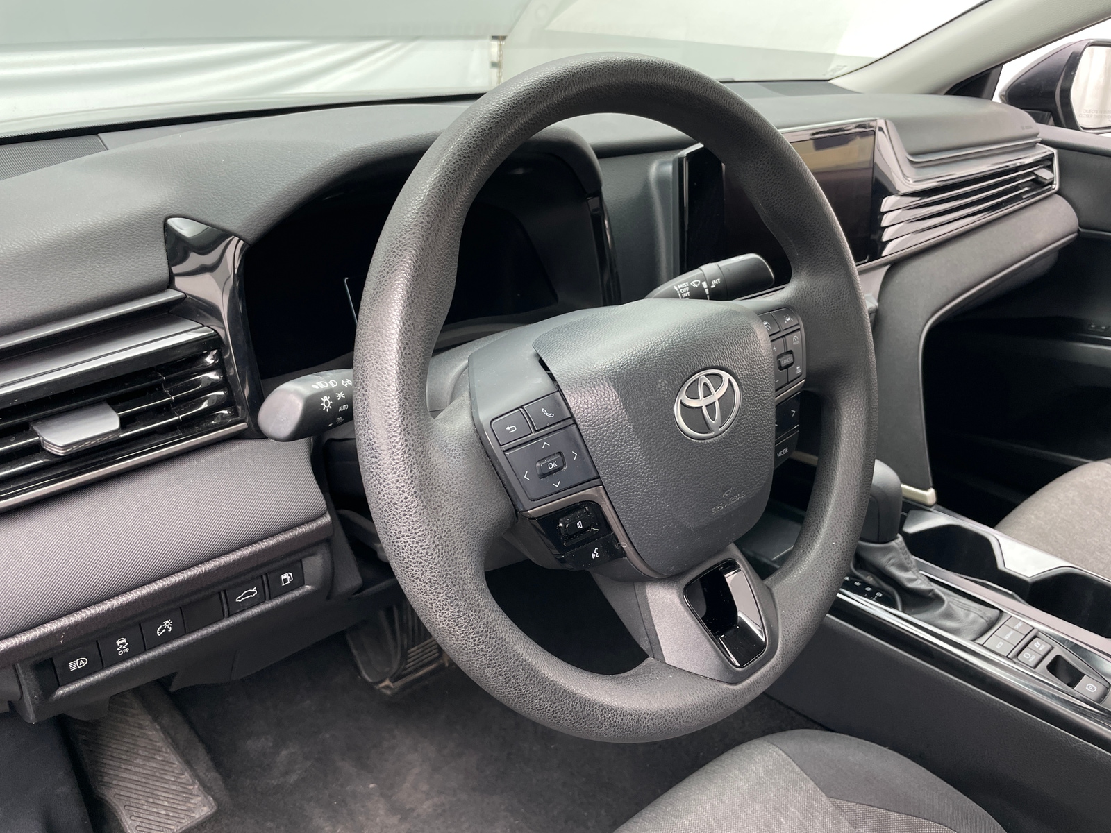 Thumbnail: 2025 Toyota Camry - 5