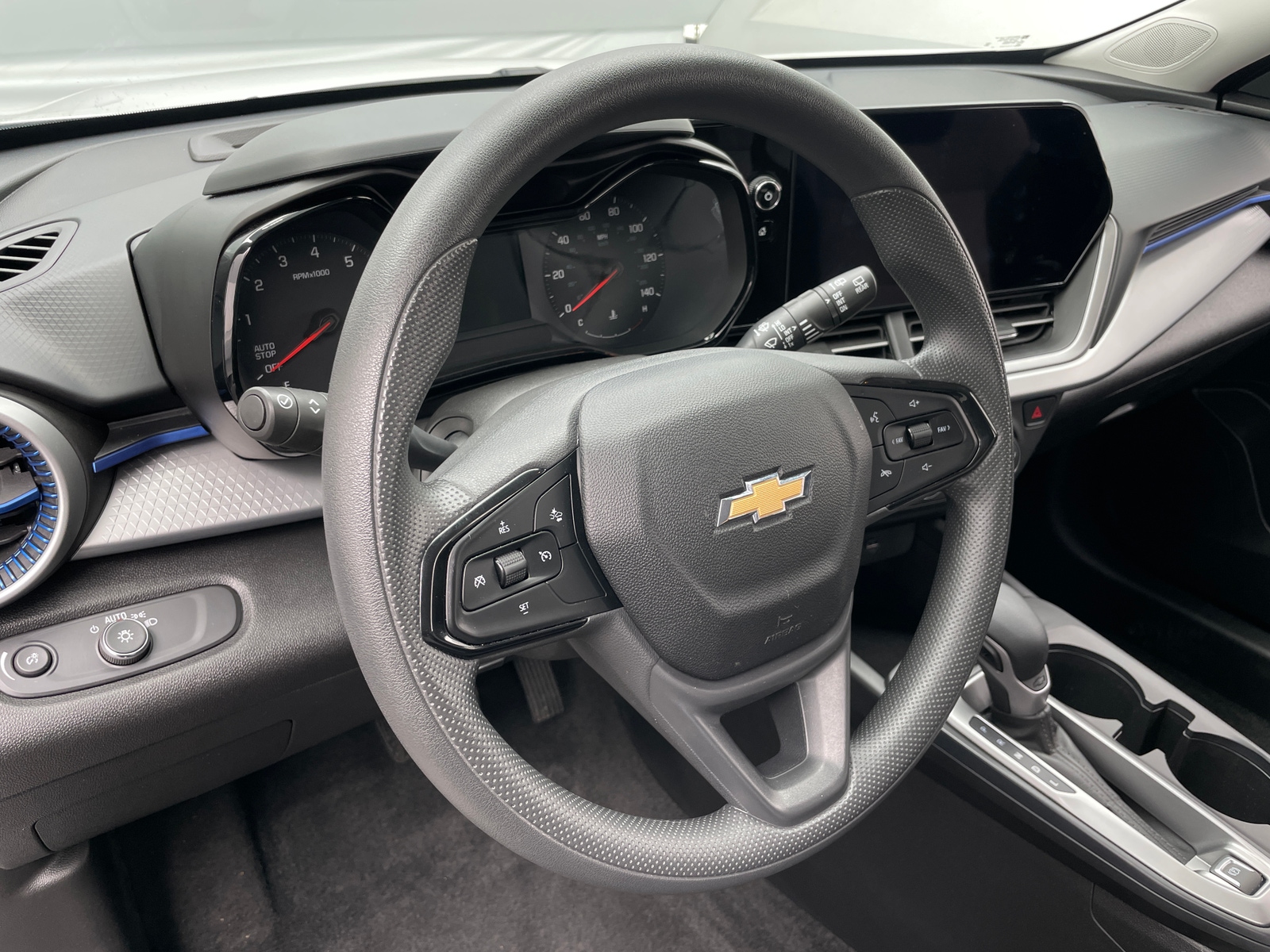 Thumbnail: 2025 Chevrolet Trax - 5