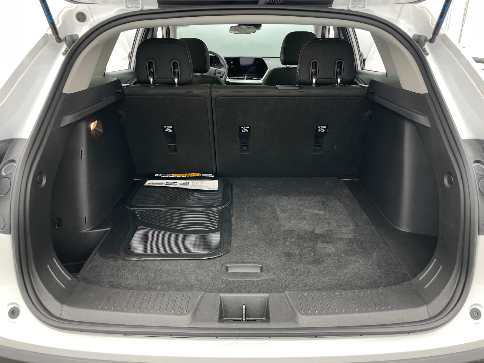 Thumbnail: 2025 Chevrolet Trax - 7