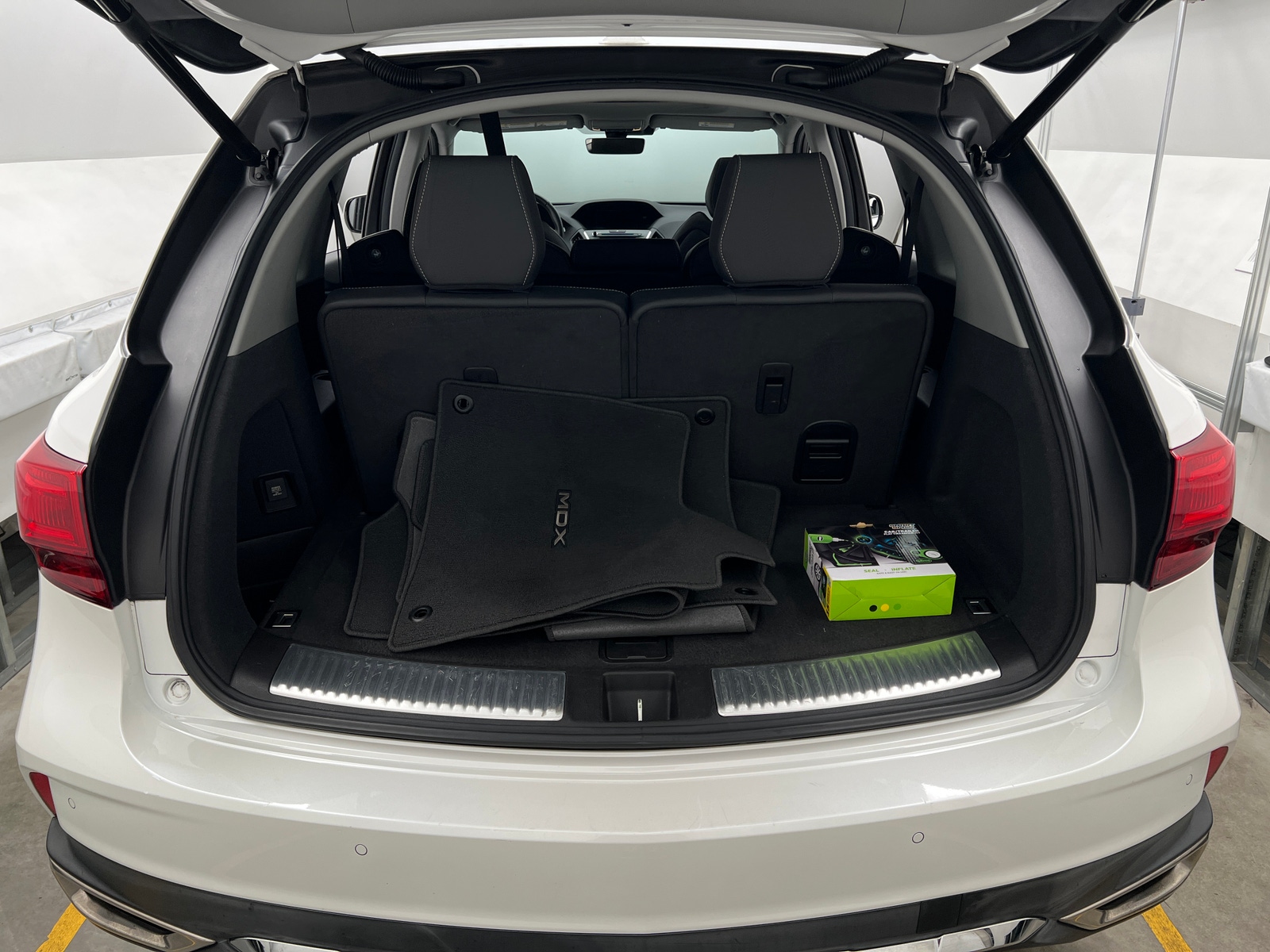 Thumbnail: 2020 Acura MDX - 6