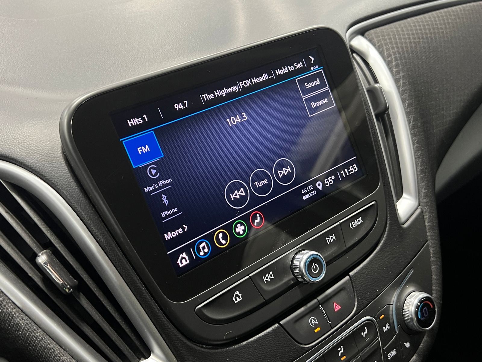 Thumbnail: 2023 Chevrolet Malibu - 4