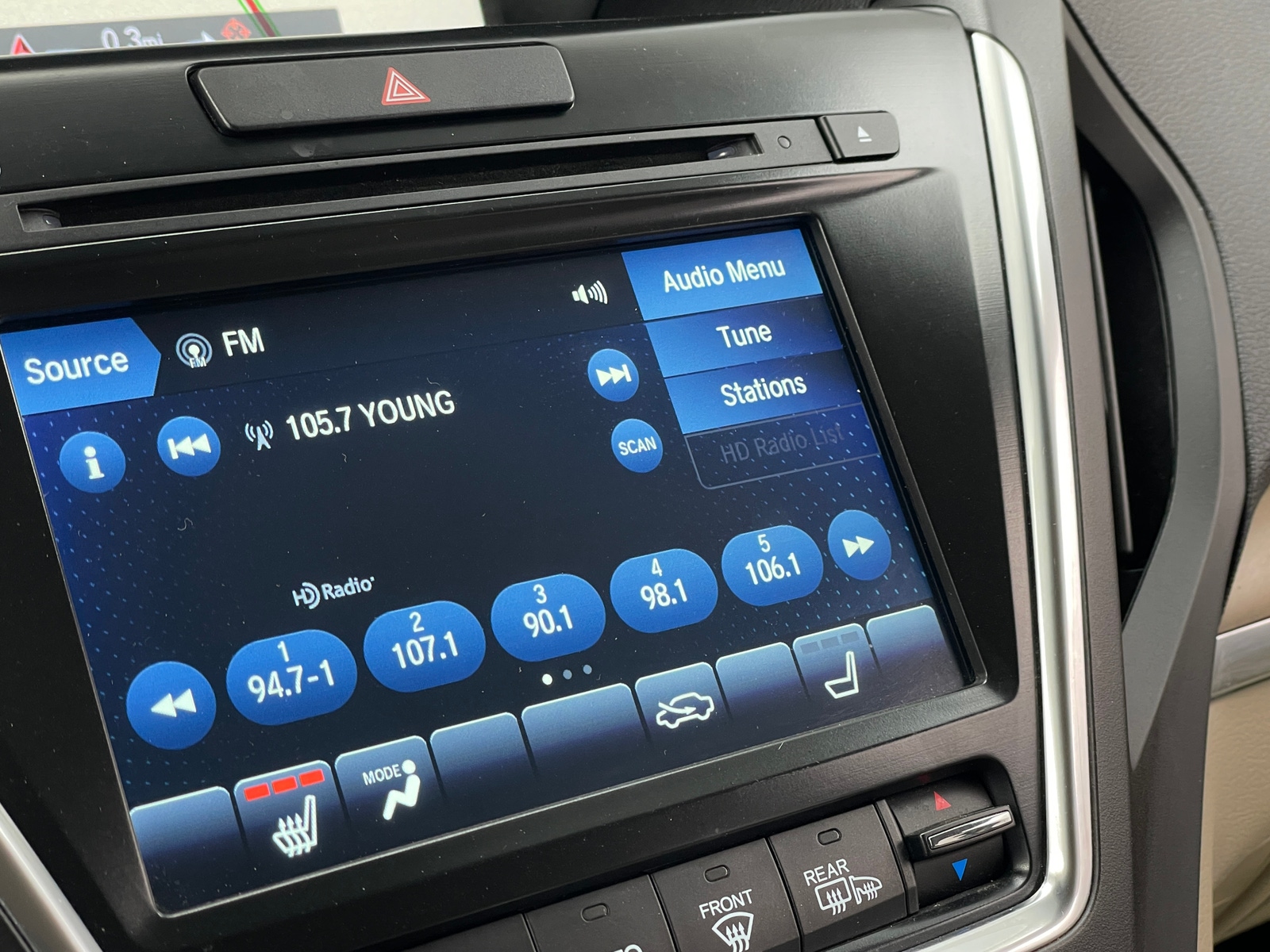 Thumbnail: 2020 Acura MDX - 3