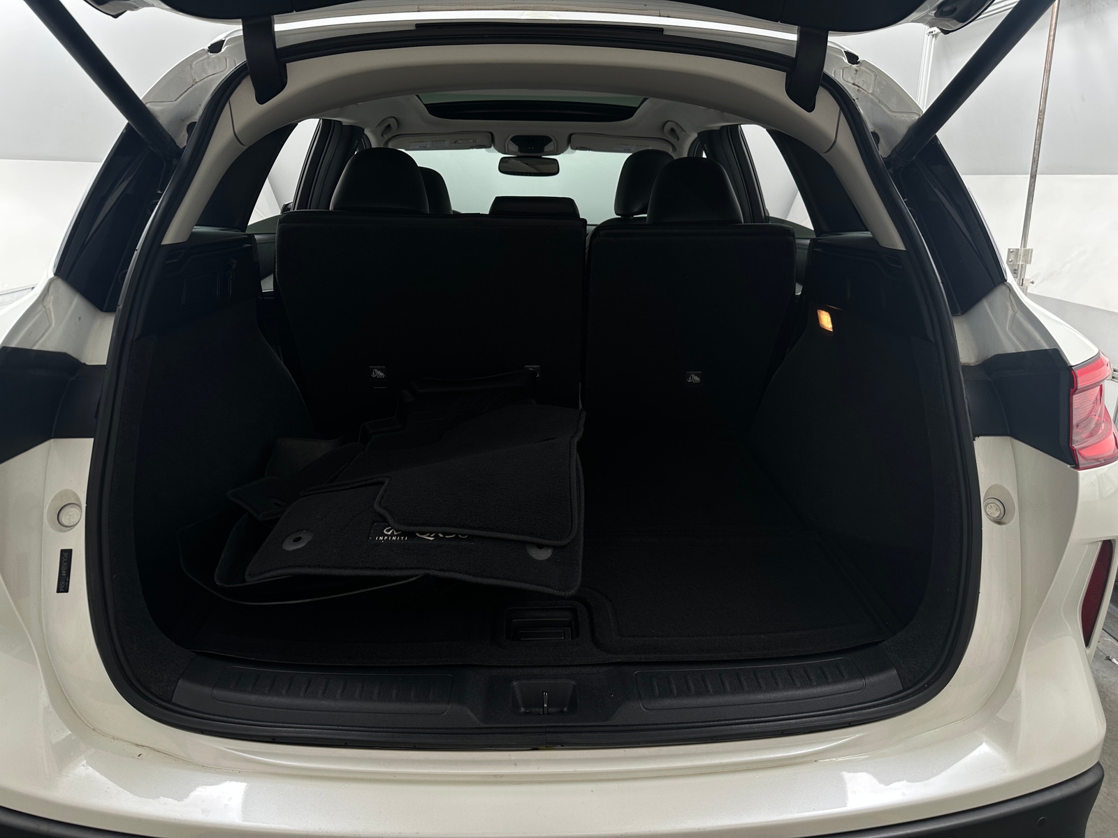 Thumbnail: 2021 INFINITI QX50 - 6