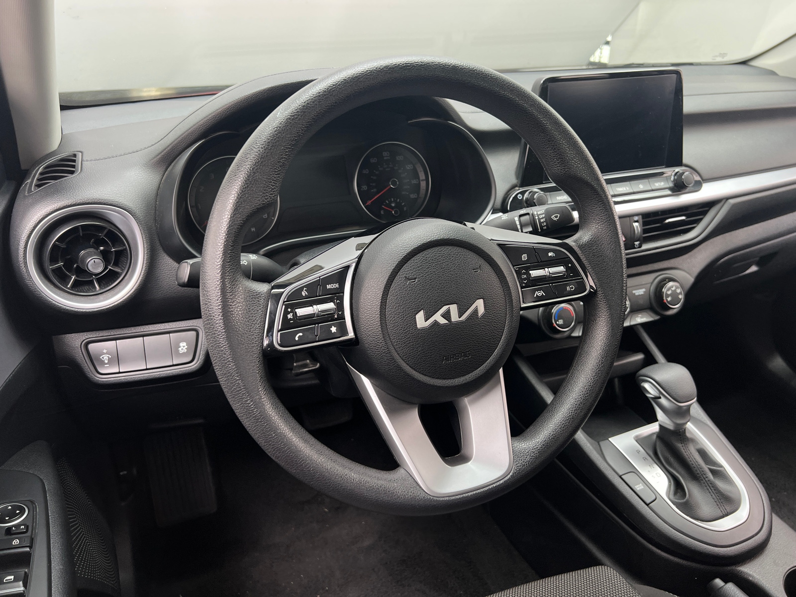 Thumbnail: 2024 Kia Forte - 5