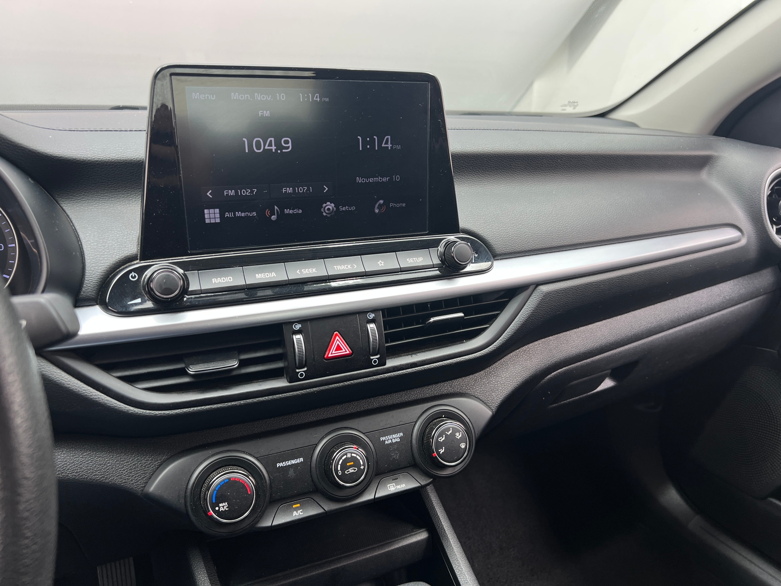 Thumbnail: 2024 Kia Forte - 4