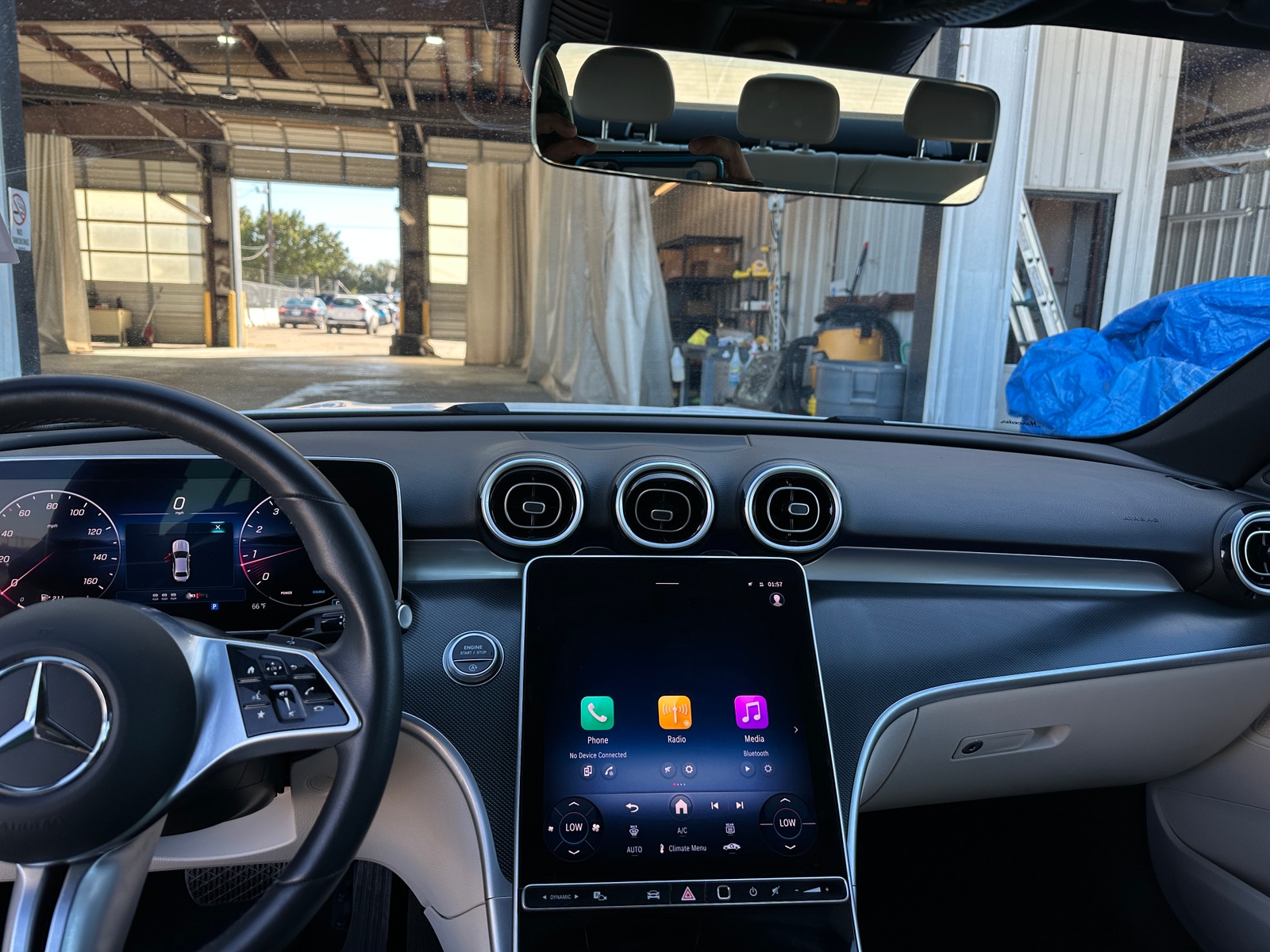 Thumbnail: 2025 Mercedes-Benz C-Class - 2