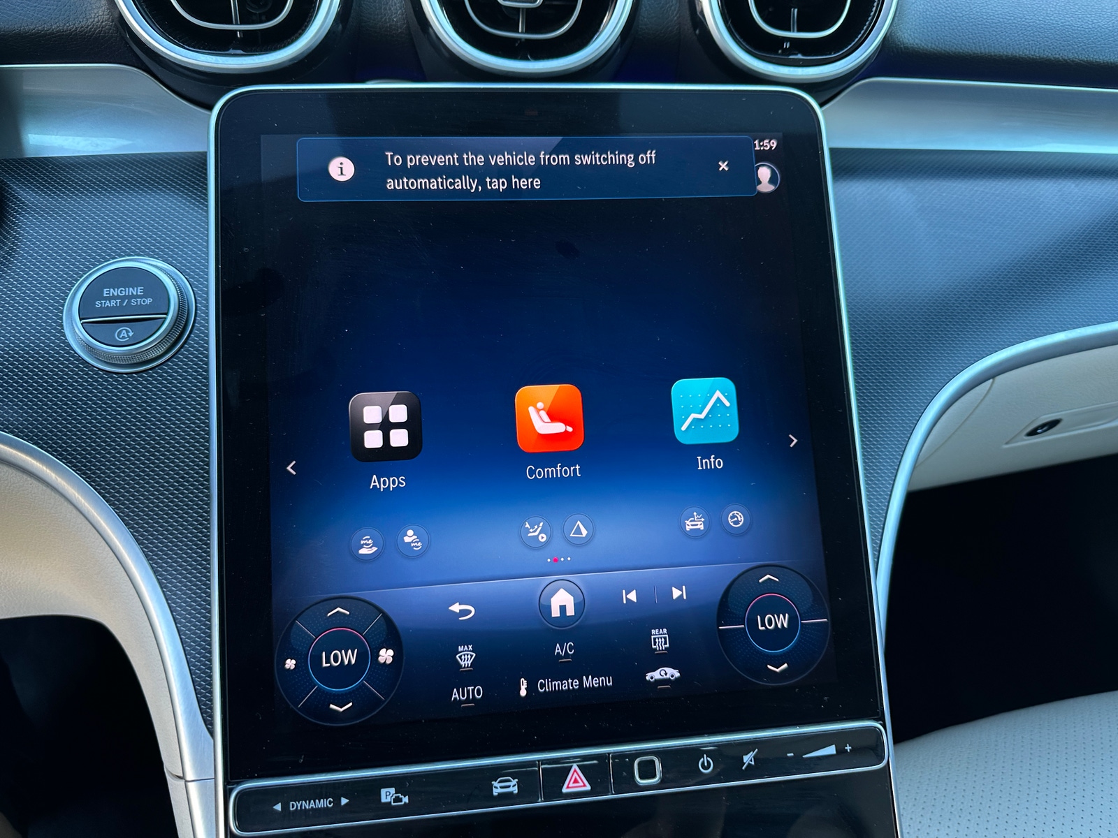 Thumbnail: 2025 Mercedes-Benz C-Class - 3