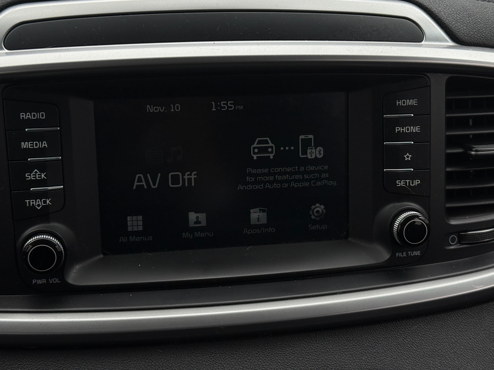 Thumbnail: 2020 Kia Sorento - 4