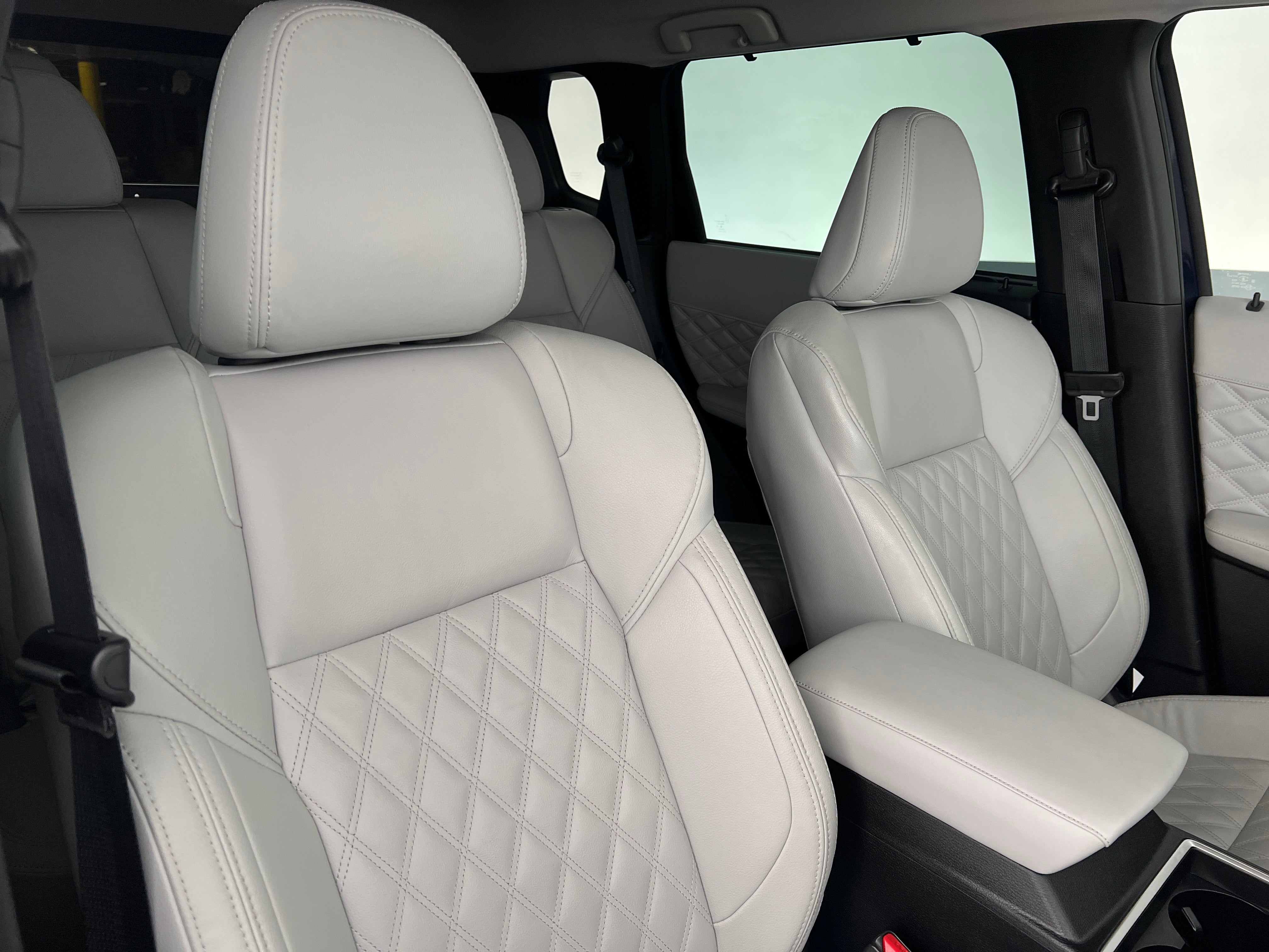 2023 Mitsubishi Outlander