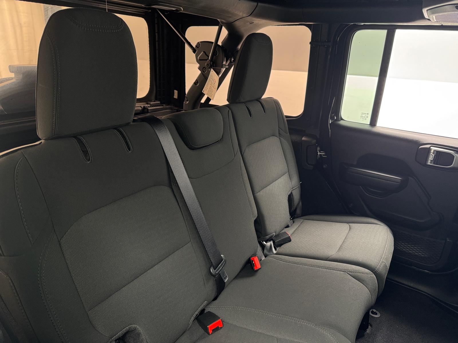 Thumbnail: 2022 Jeep Wrangler - 6