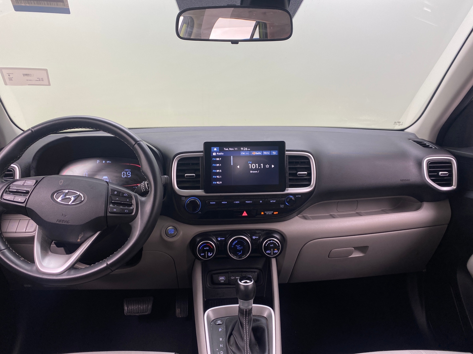 Thumbnail: 2024 Hyundai Venue - 3