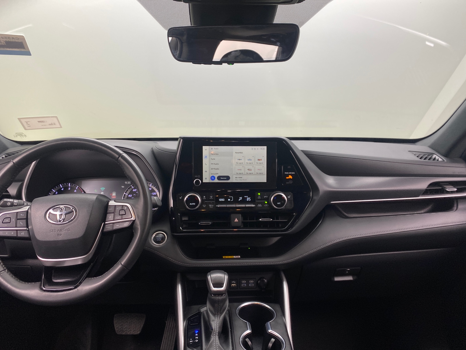 Thumbnail: 2024 Toyota Highlander - 2