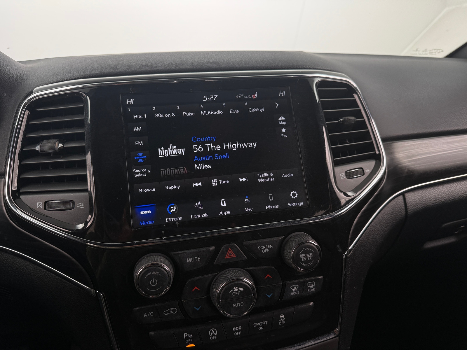 Thumbnail: 2021 Jeep Grand Cherokee - 3