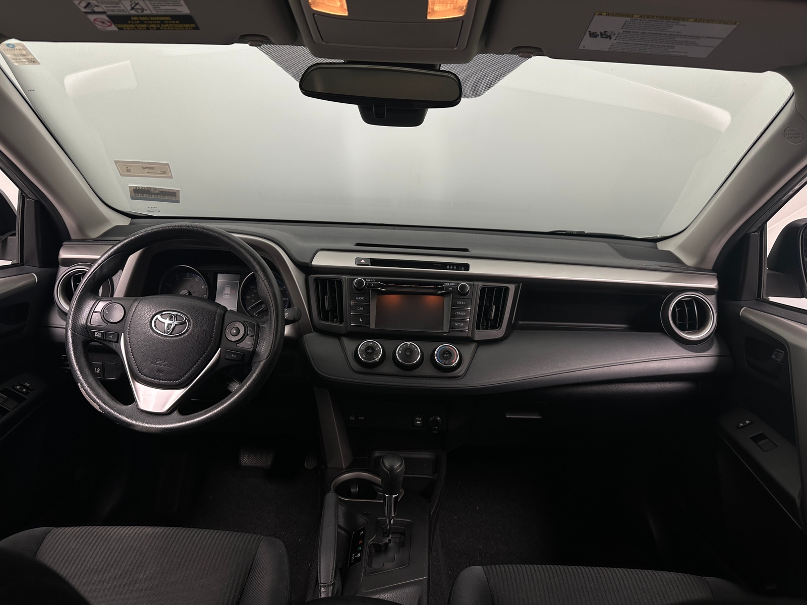 Thumbnail: 2018 Toyota RAV4 - 3