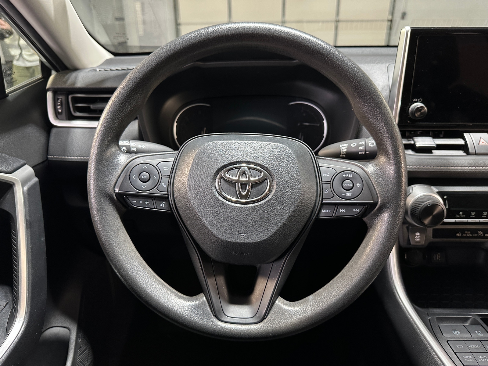 Thumbnail: 2024 Toyota RAV4 - 5