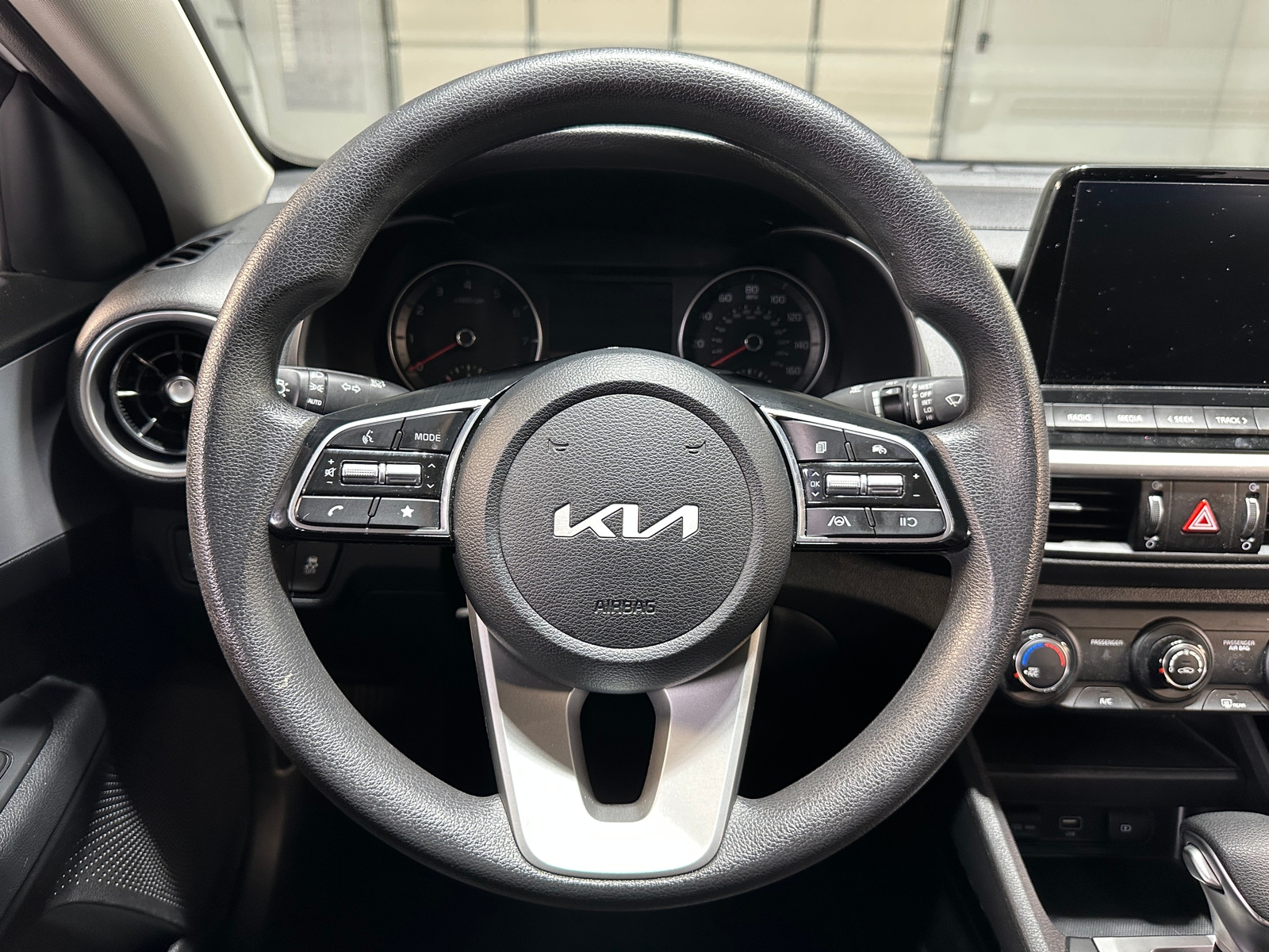 Thumbnail: 2024 Kia Forte - 5