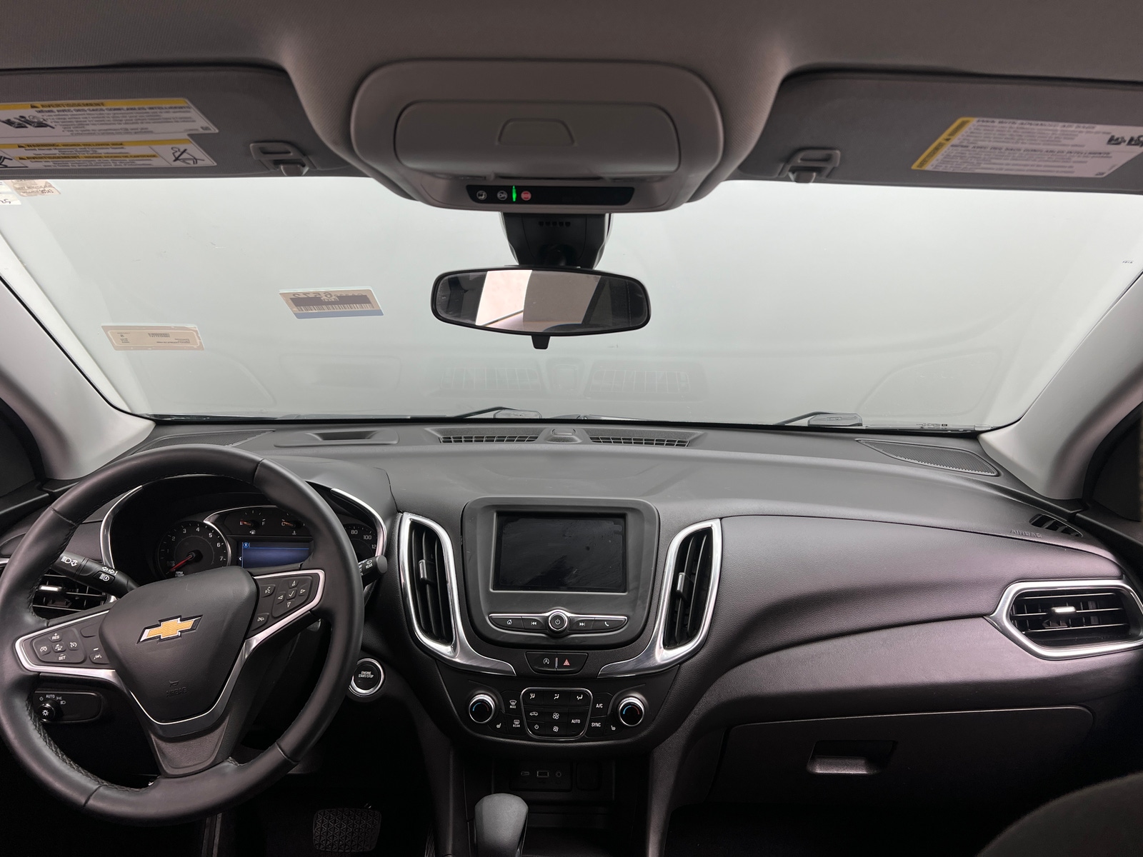 Thumbnail: 2023 Chevrolet Equinox - 3