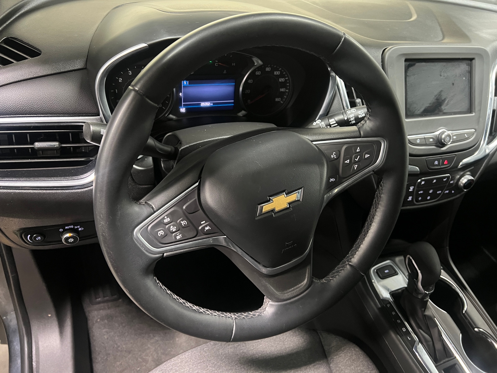 Thumbnail: 2023 Chevrolet Equinox - 5