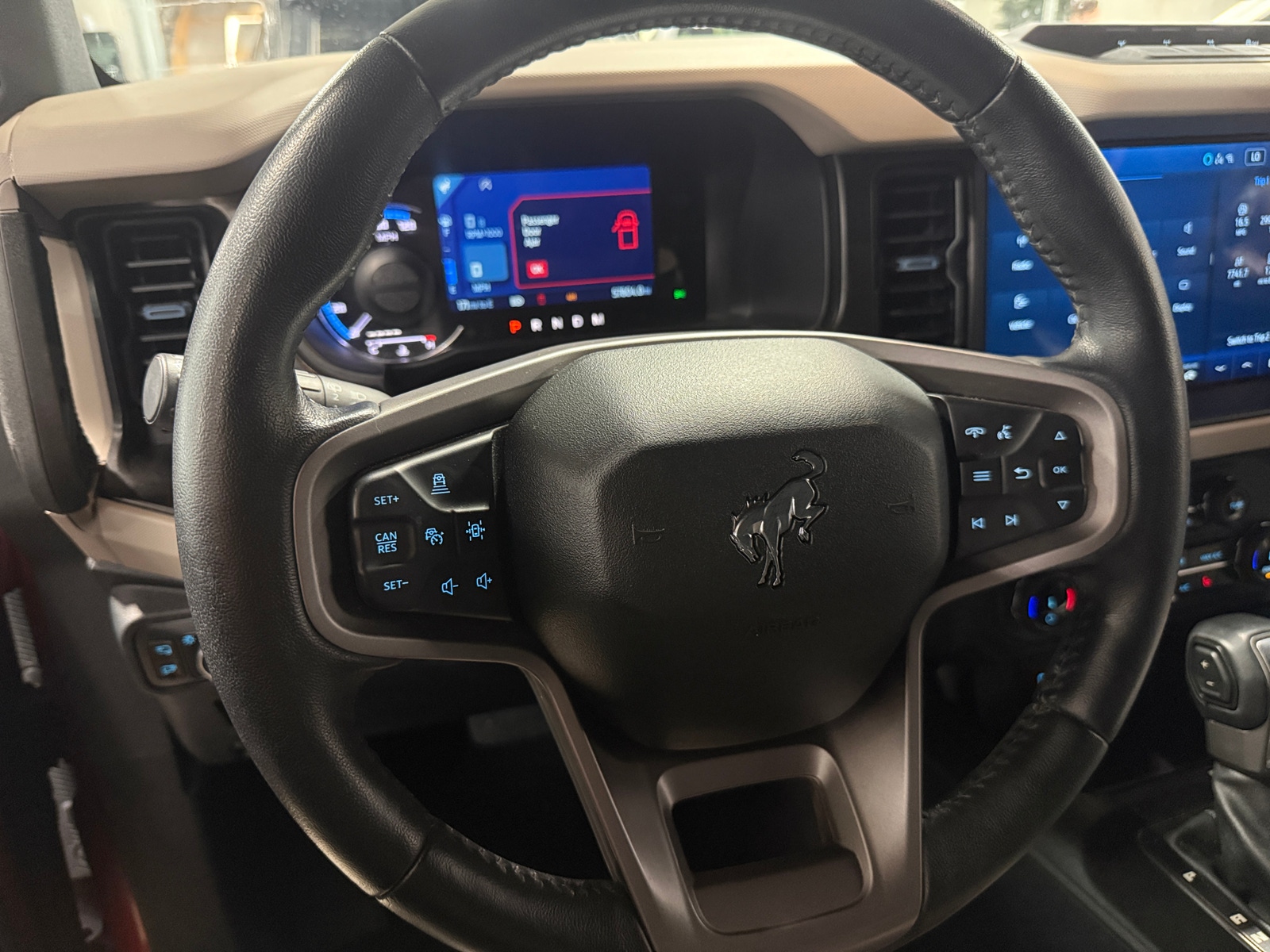 Thumbnail: 2022 Ford Bronco - 4