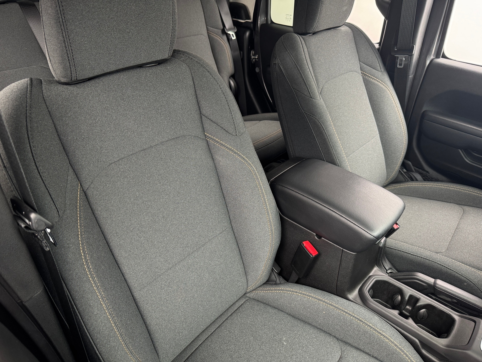 Thumbnail: 2024 Jeep Gladiator - 2