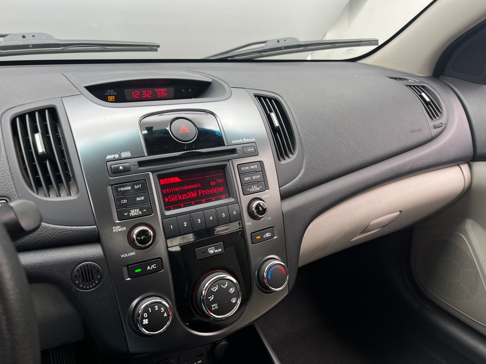 Thumbnail: 2013 Kia Forte - 4