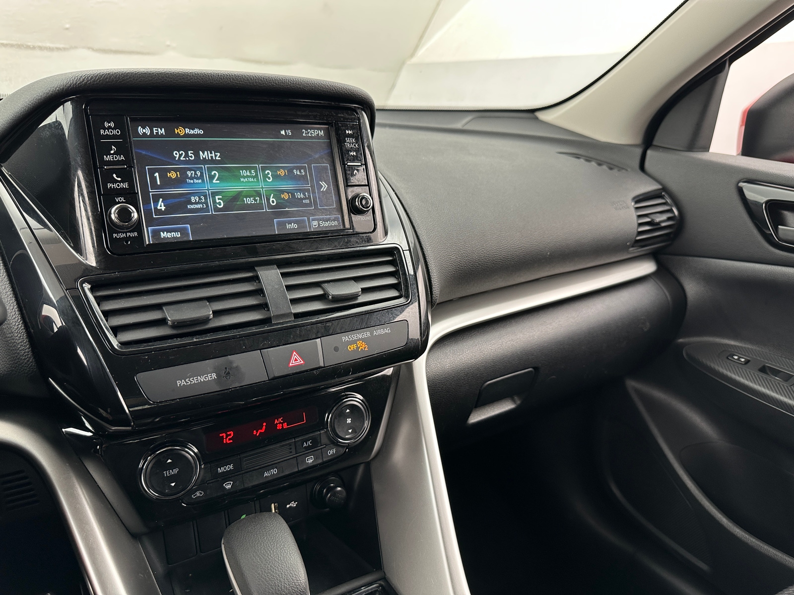 Thumbnail: 2024 Mitsubishi Eclipse Cross - 4